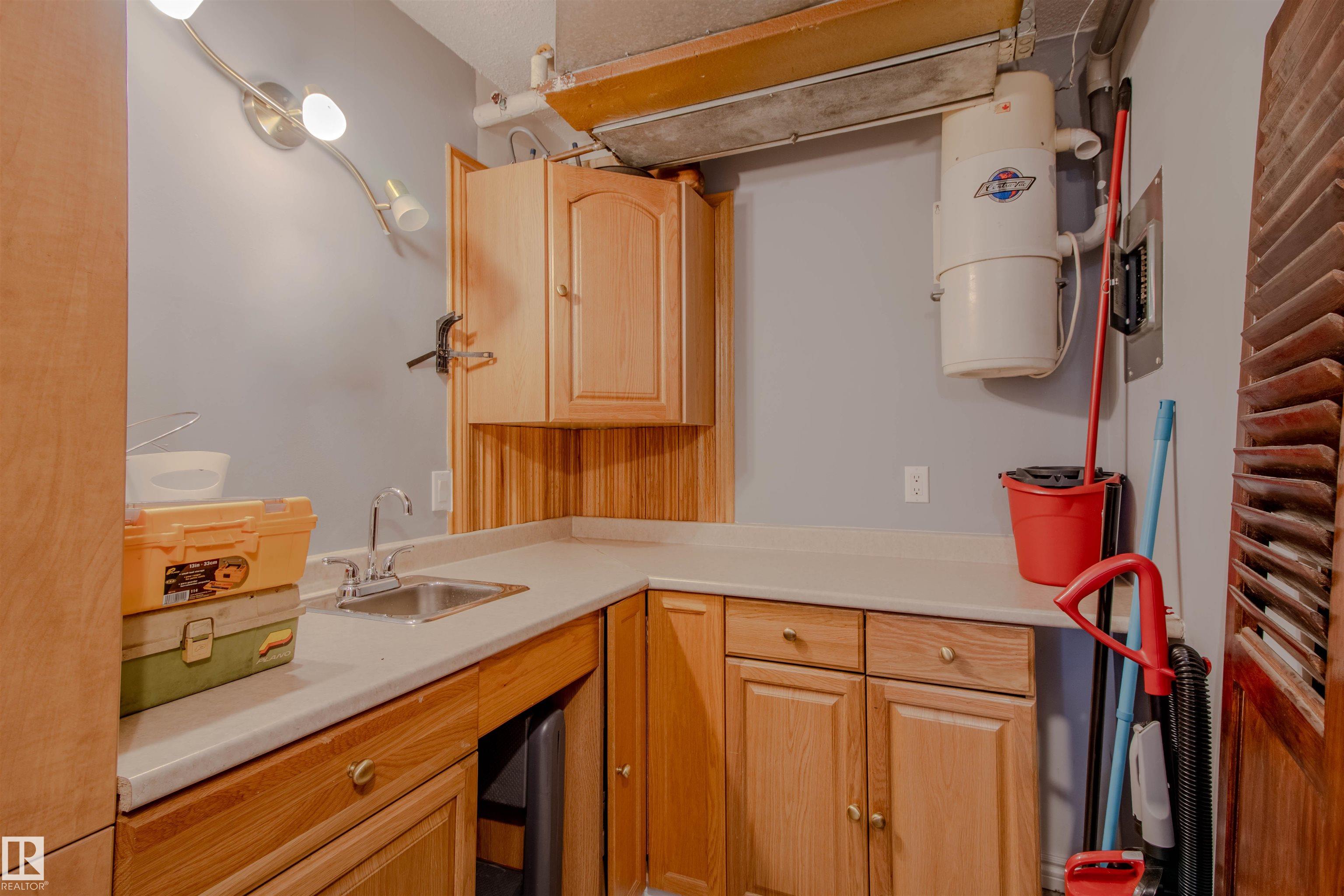 Photo 29 at 202 - 8340 Jasper Avenue NW, Cromdale, Edmonton
