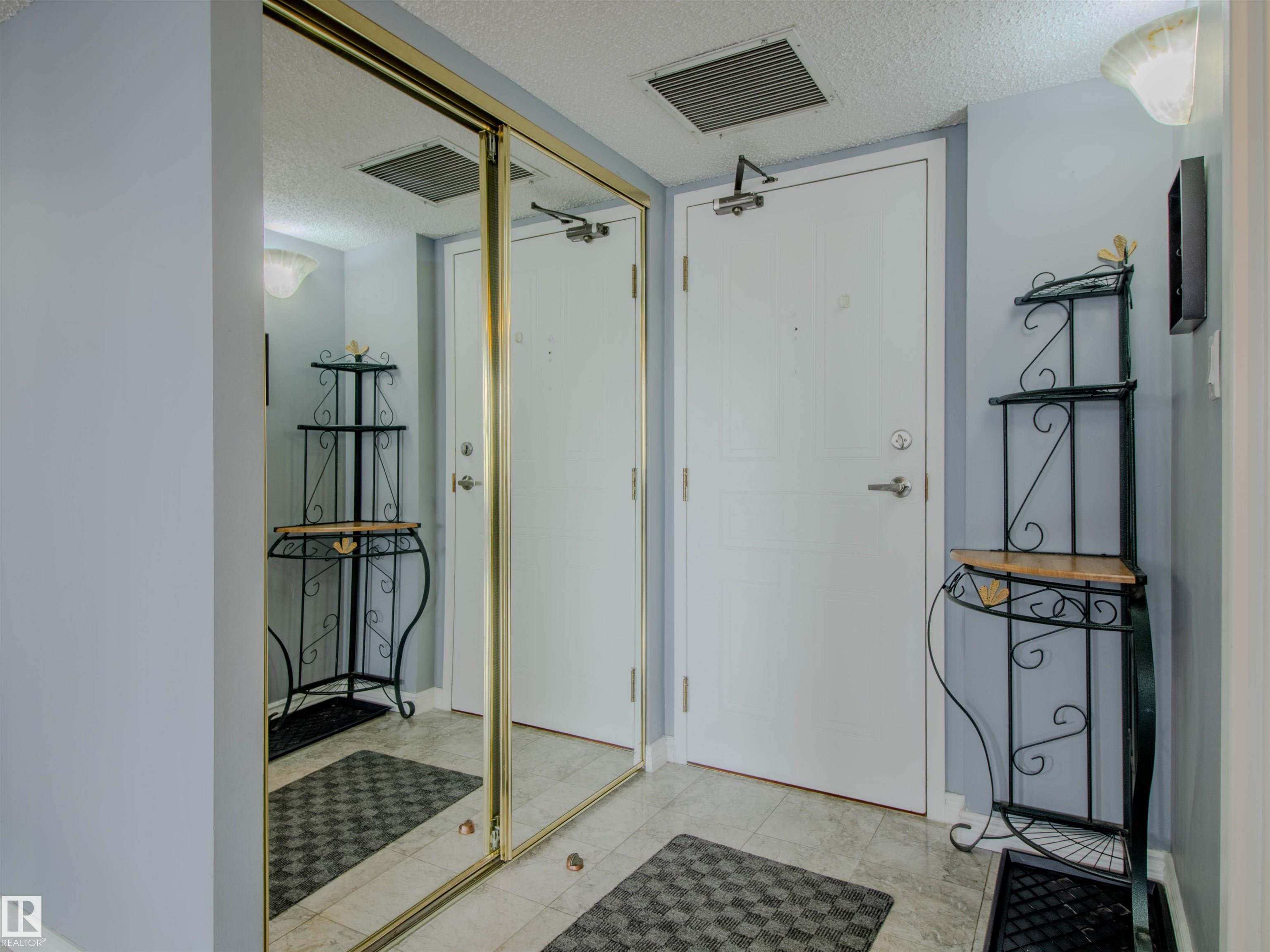 202 - 8340 Jasper Avenue NW, Cromdale, Edmonton