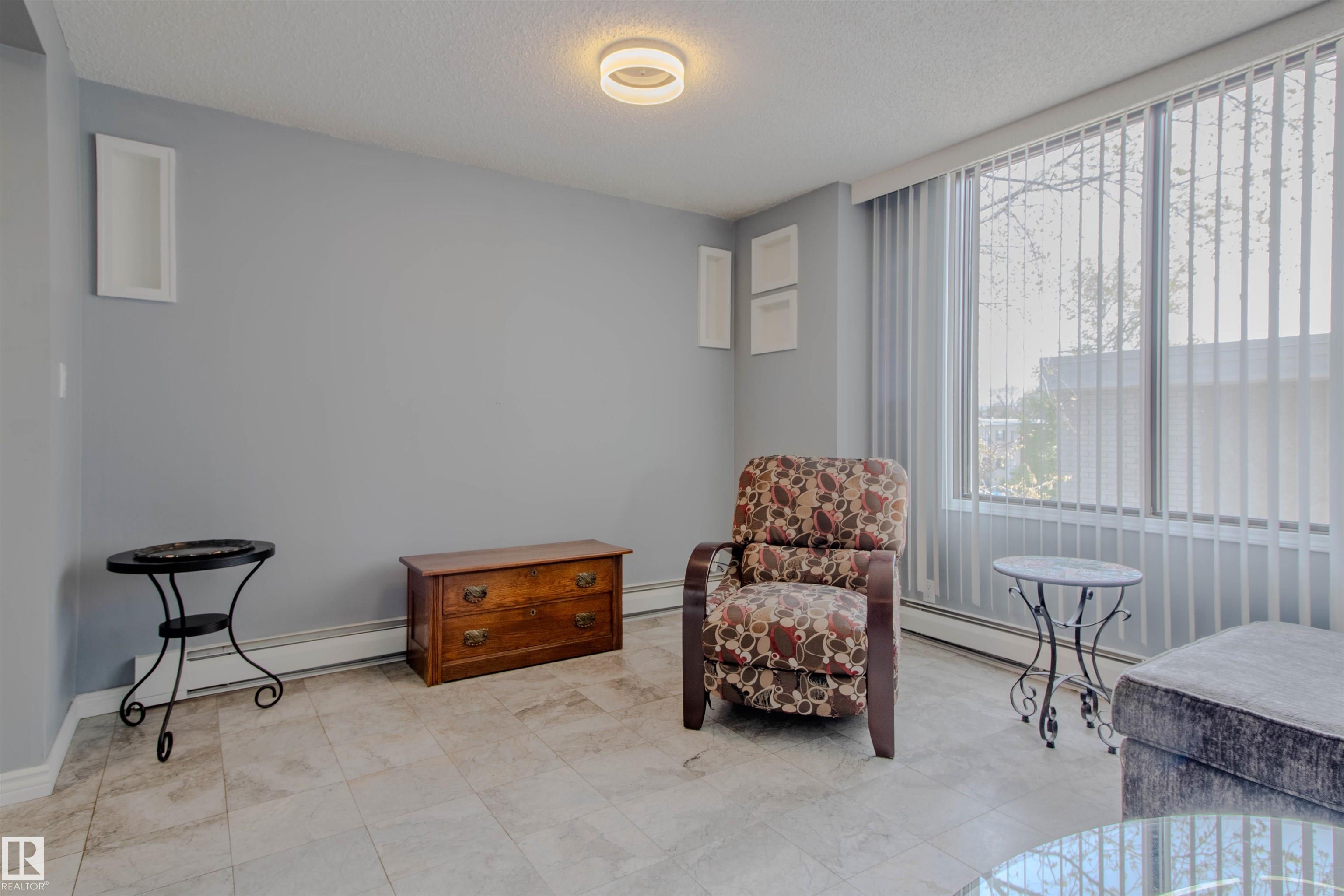 Photo 10 at 202 - 8340 Jasper Avenue NW, Cromdale, Edmonton