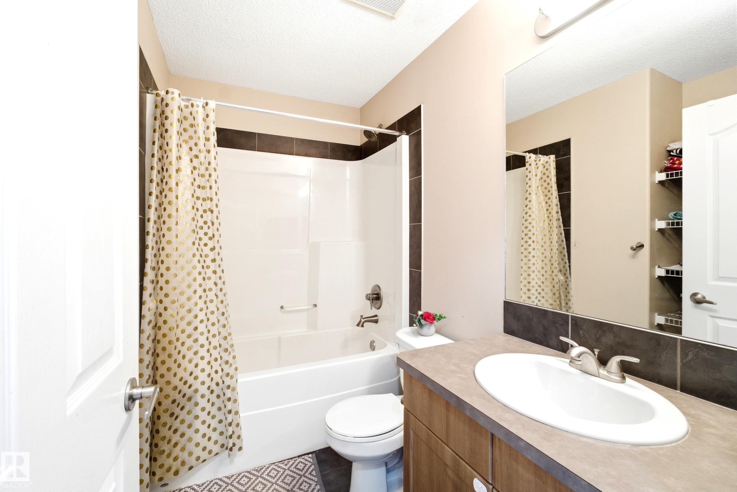 Photo 12 at 2132 32 Street NW, Laurel, Edmonton