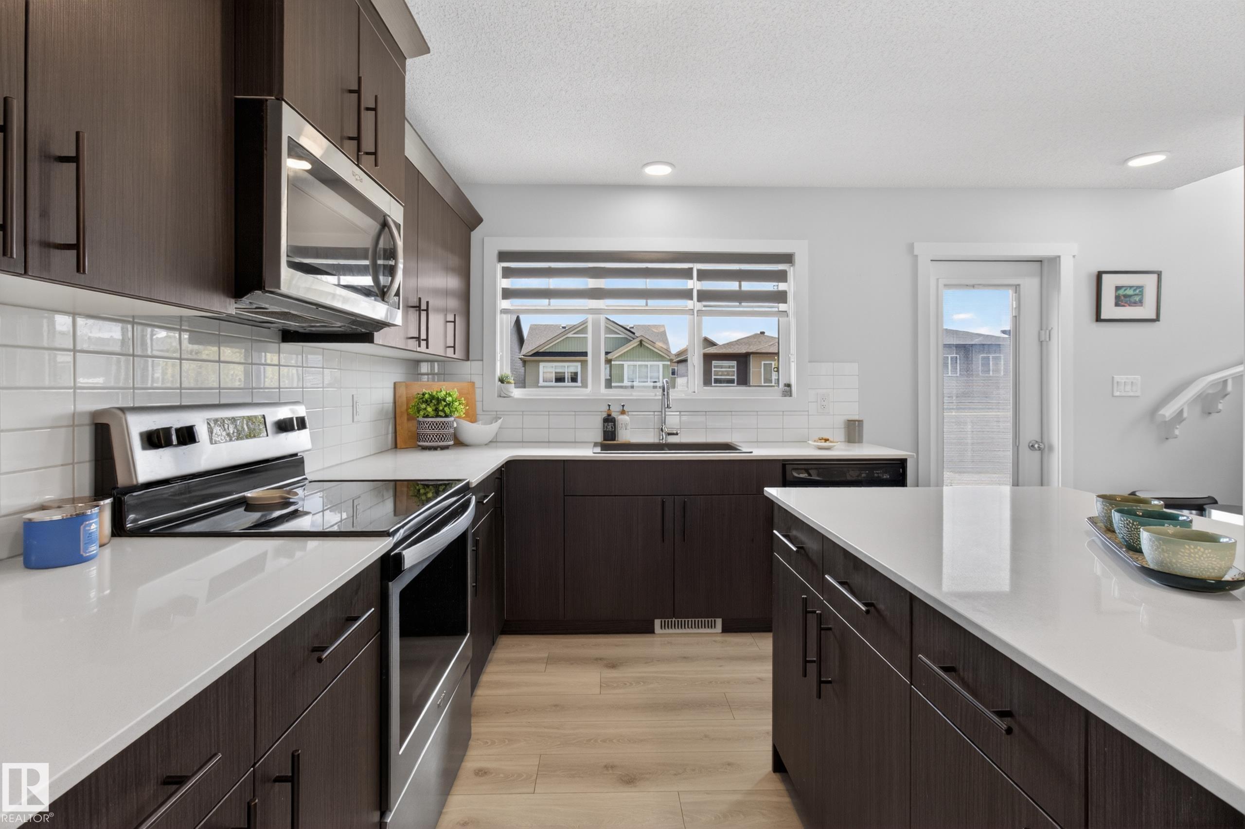 Photo 12 at 19722 26a Avenue NW, The Uplands, Edmonton