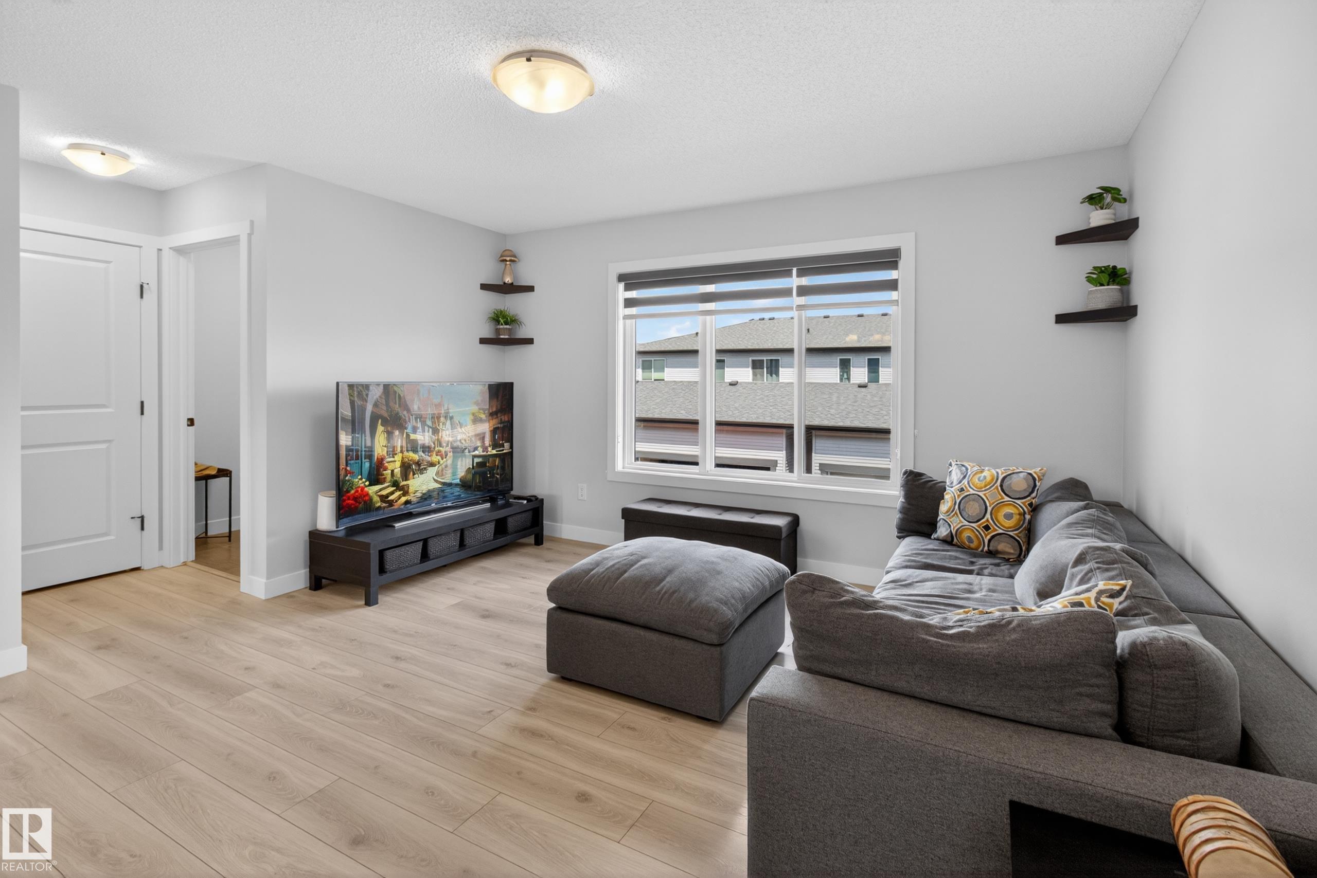 Photo 7 at 19722 26a Avenue NW, The Uplands, Edmonton