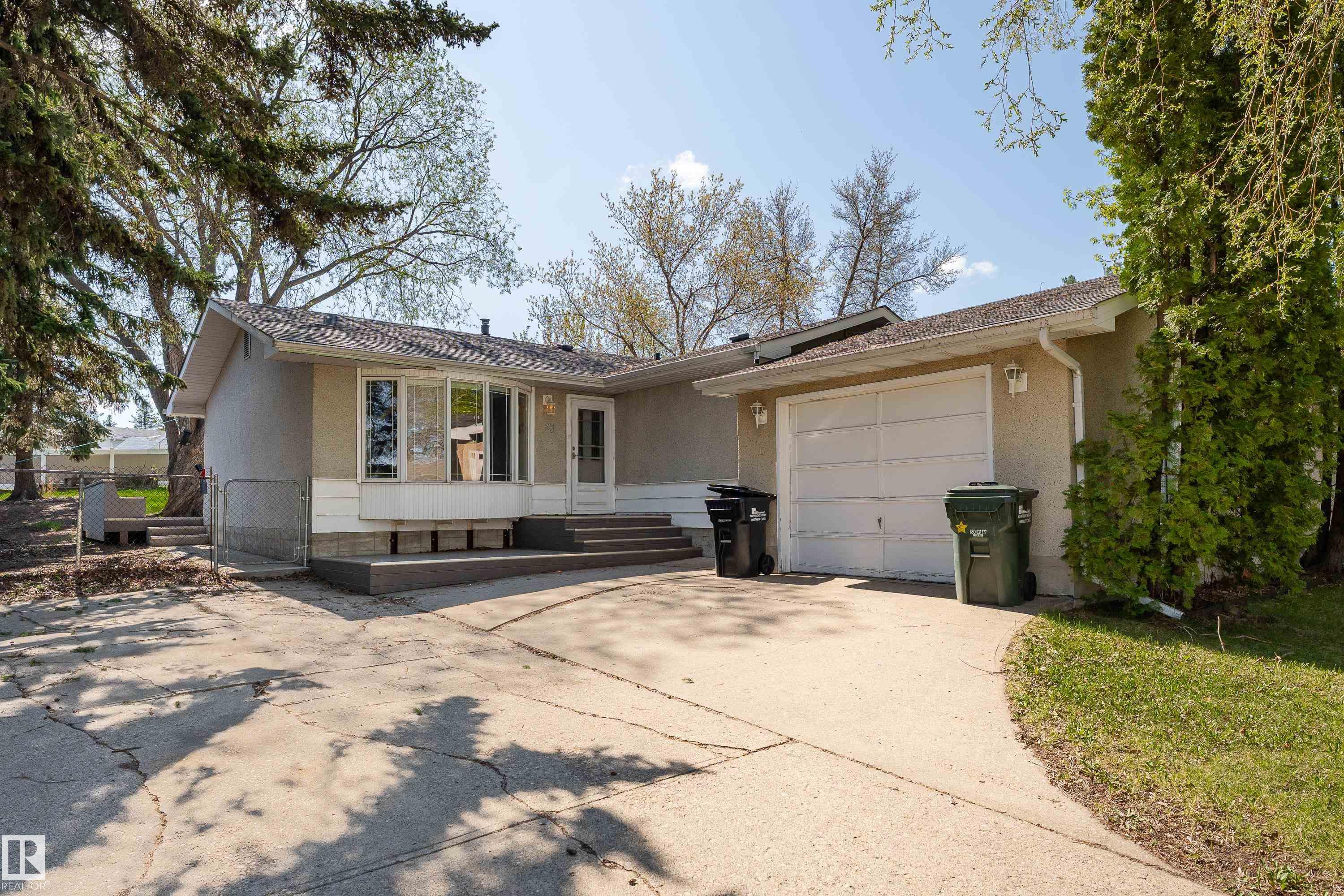 23 Bluebird Crescent, Brentwood, Sherwood Park photo 2