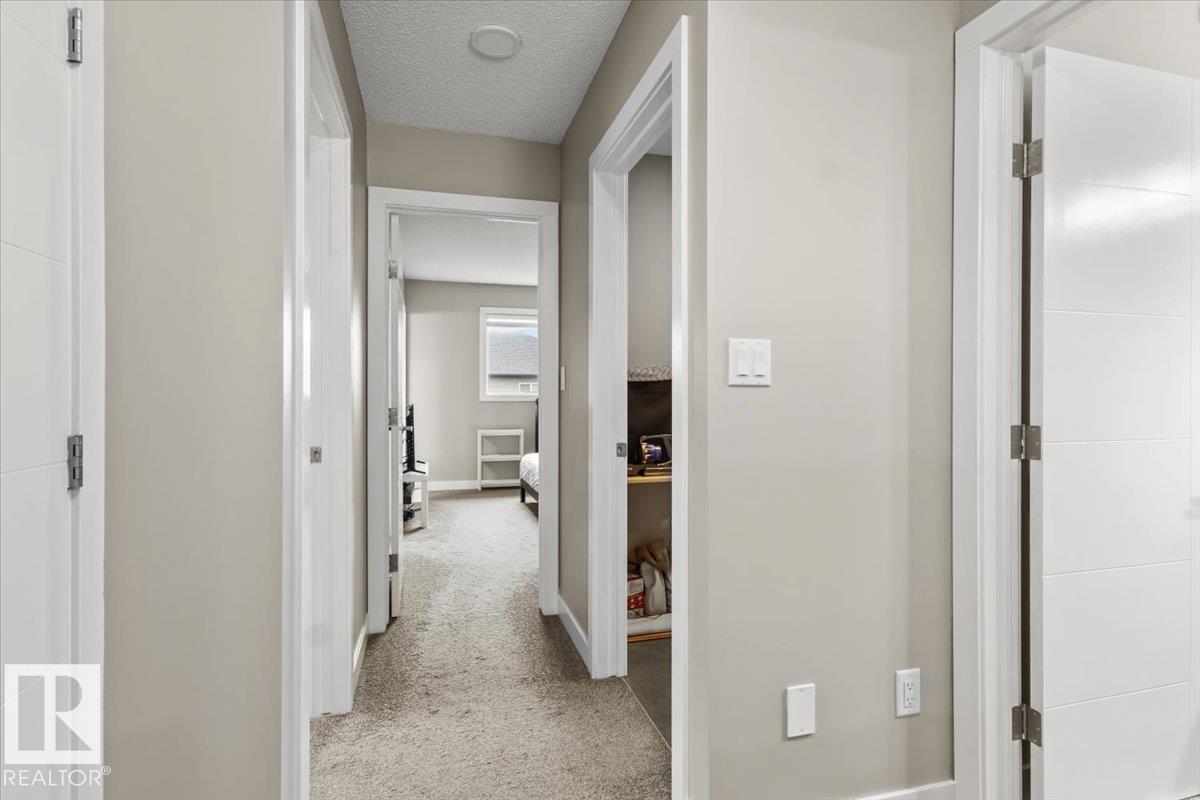 https://zimg.paragon.ice.com/ParagonImages/Property/PM/RAE/225401489/18/0/0/779e99bcbdba226bafba68be7c30f542/1/25bb5fa7feea6b7712771df86fb09df8/225401489-a059fa2a-66e1-4059-951f-92b83136bfa9.JPG
