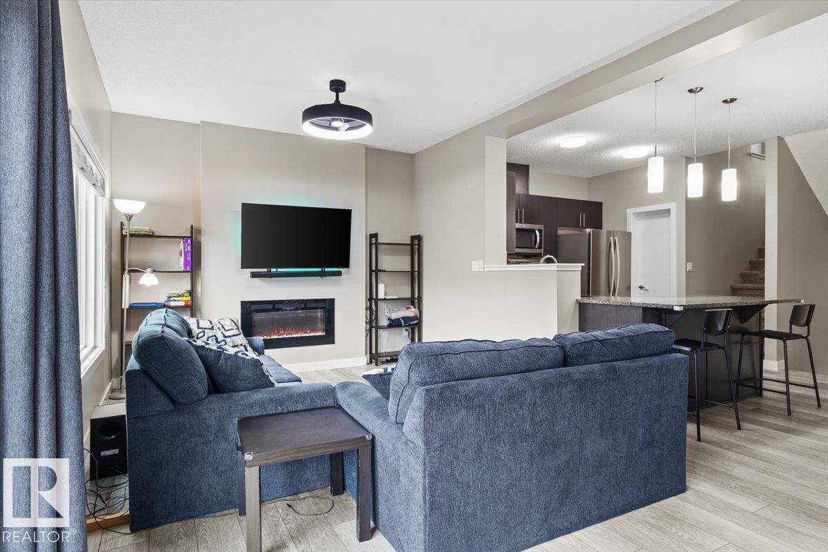 Picture for 236 39 AV NW