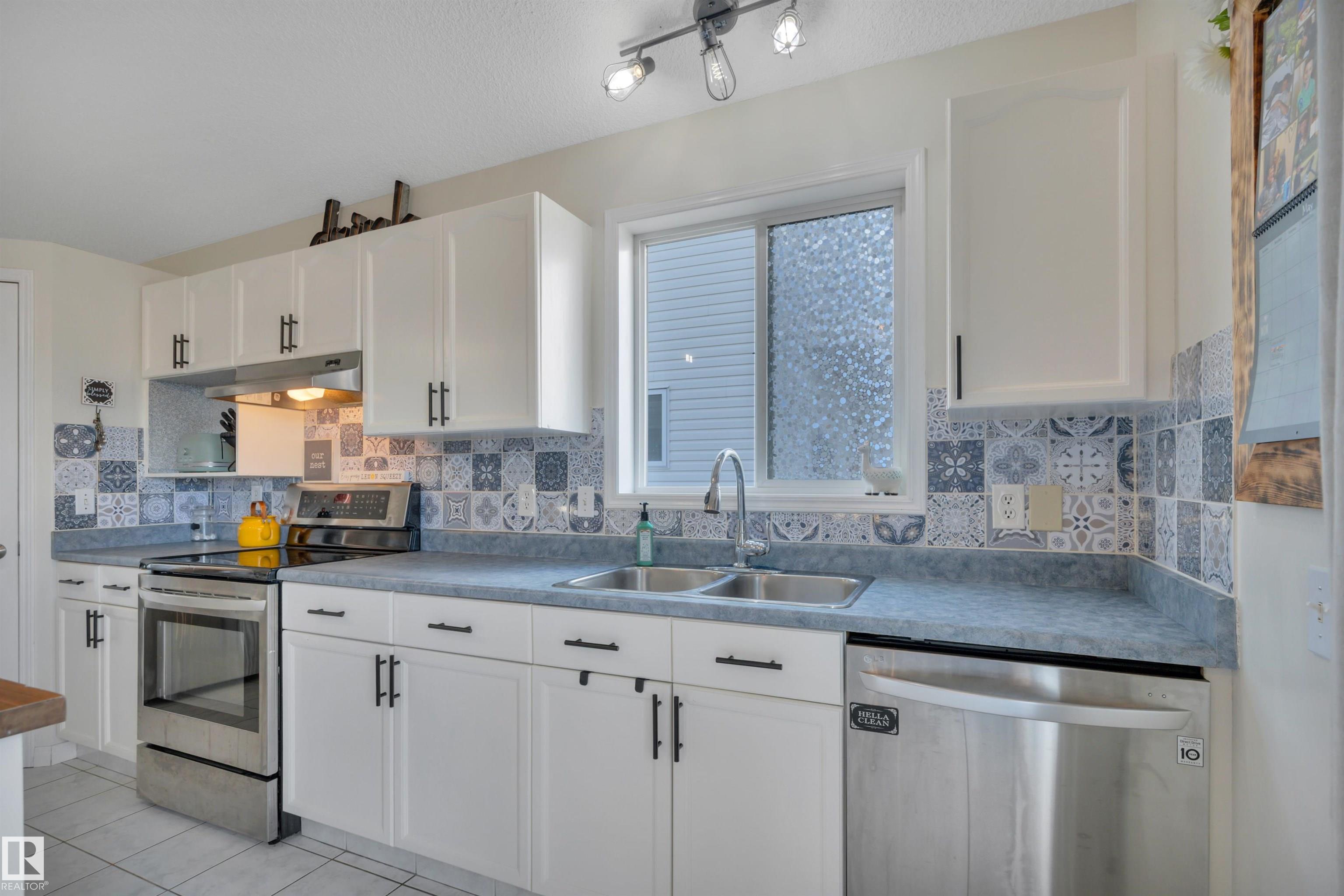 Photo 11 at 10 Campbell Road, Tribute, Leduc