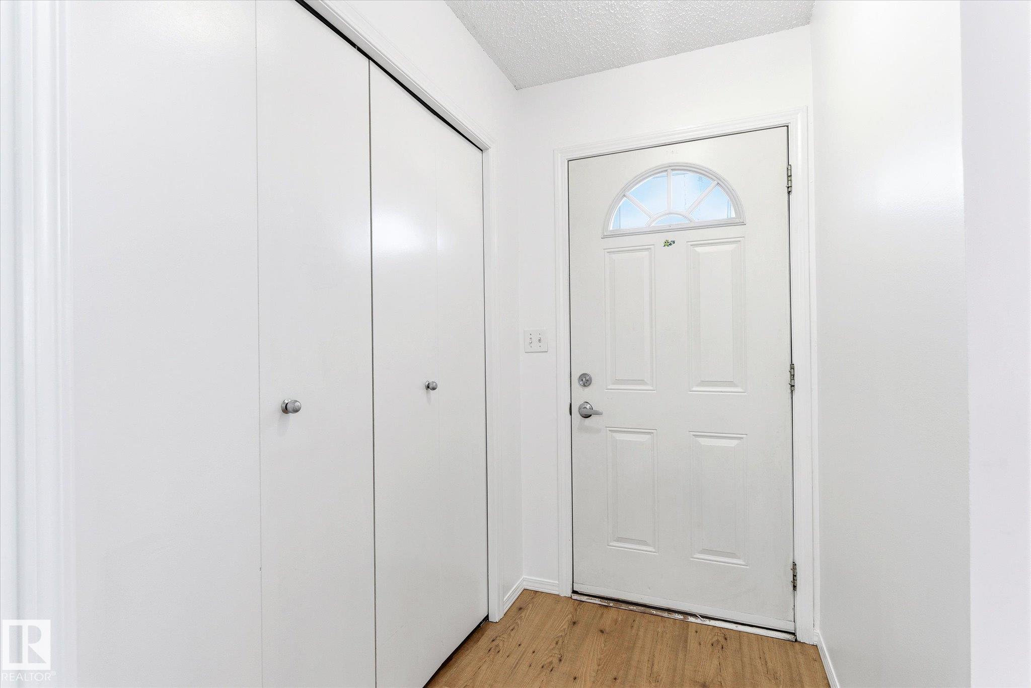 Photo 11 at 6320 184 Street NW, Ormsby Place, Edmonton