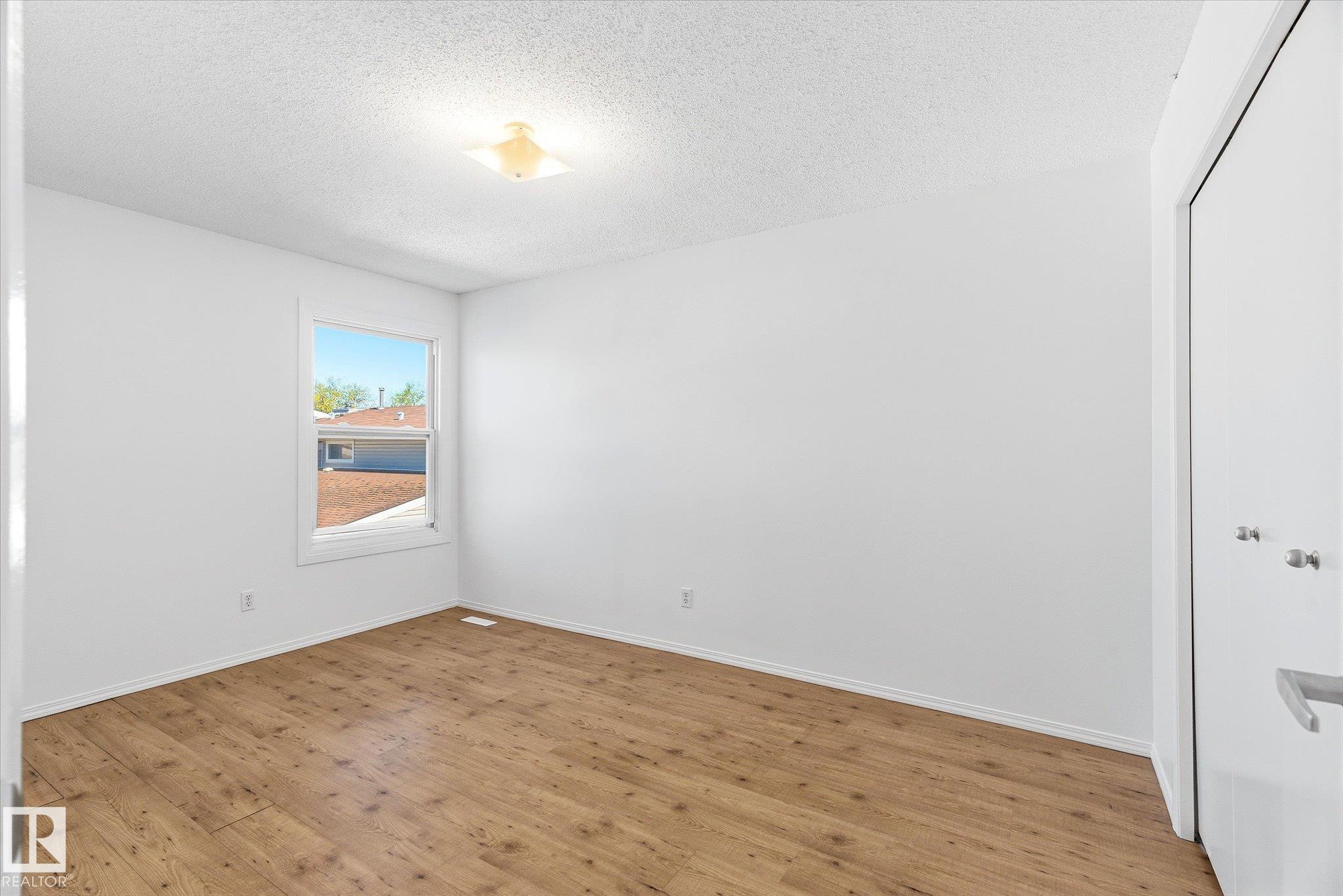 Photo 15 at 6320 184 Street NW, Ormsby Place, Edmonton