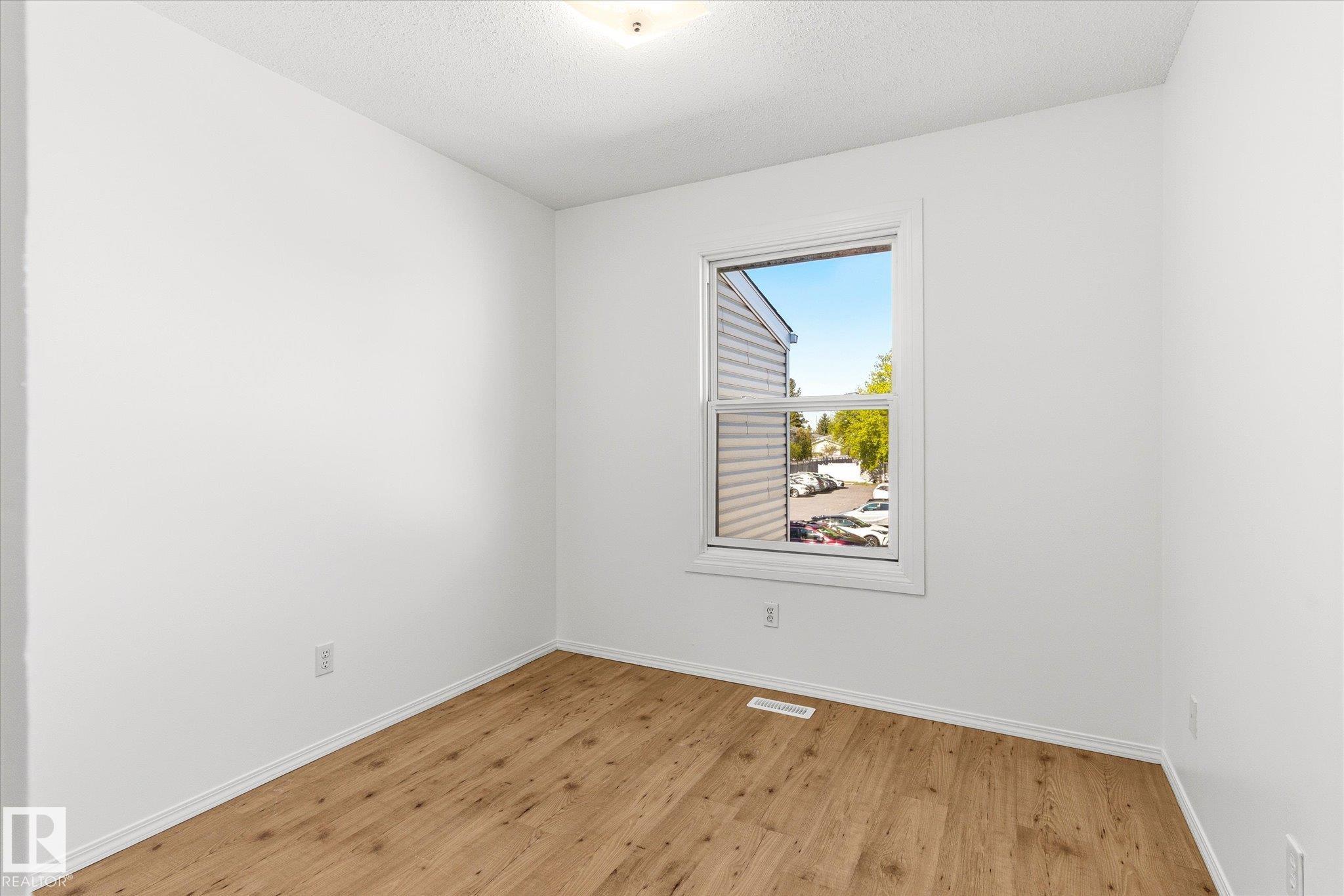 Photo 18 at 6320 184 Street NW, Ormsby Place, Edmonton