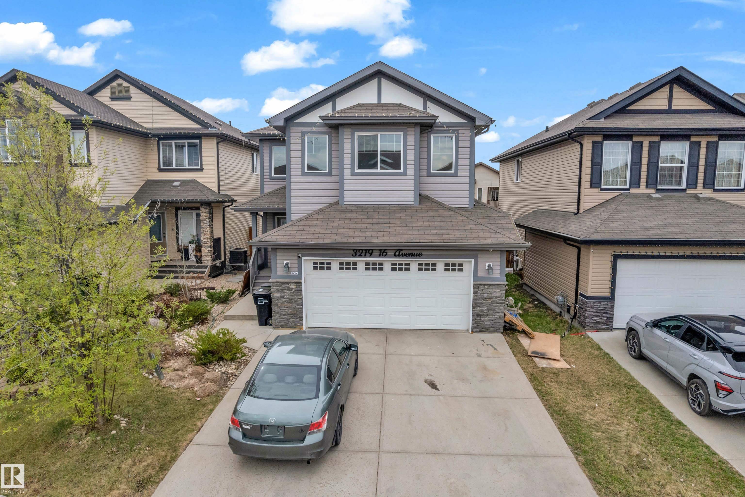 Picture for 3219 16 AV NW