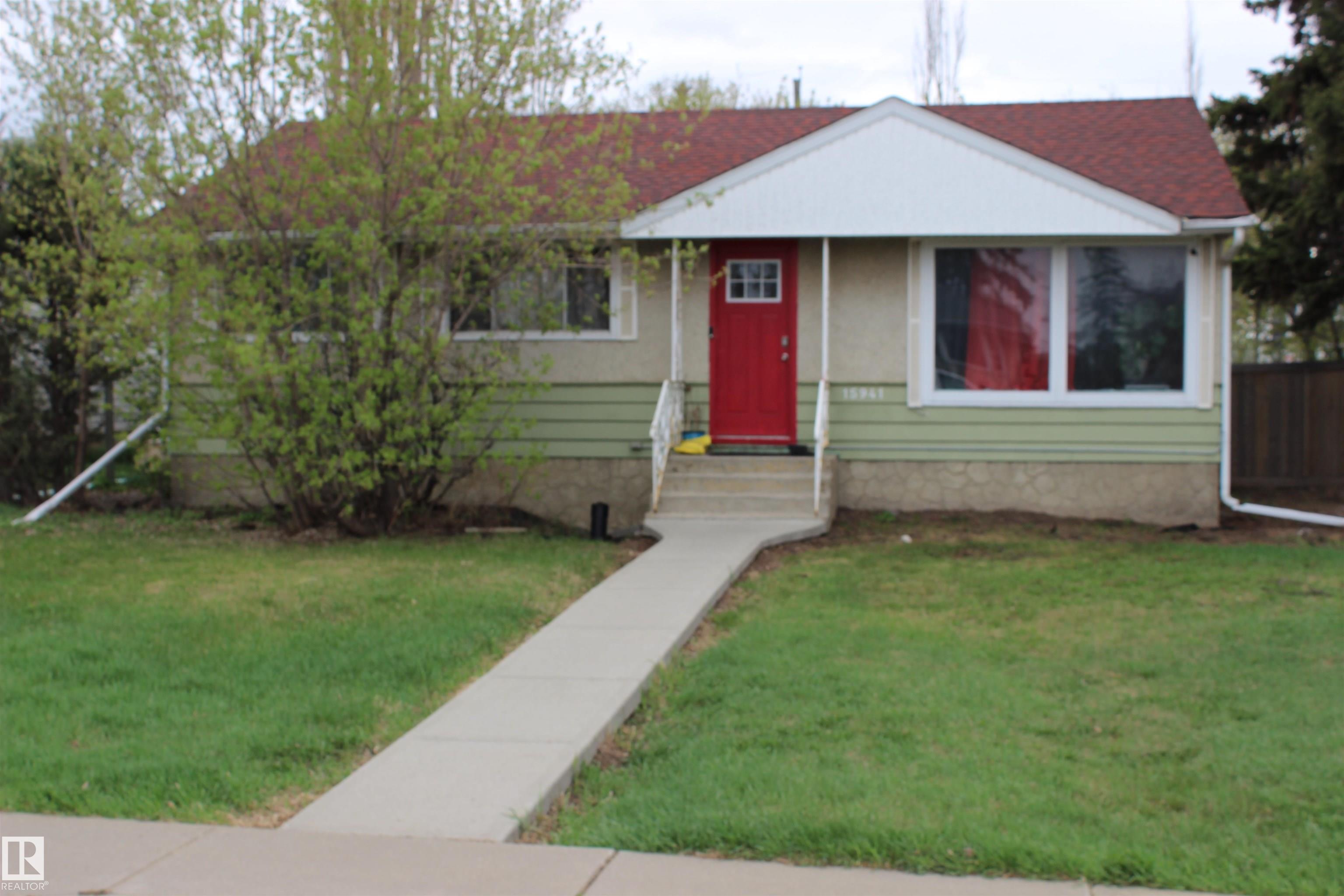 15941 106a Avenue NW, Britannia Youngstown, Edmonton