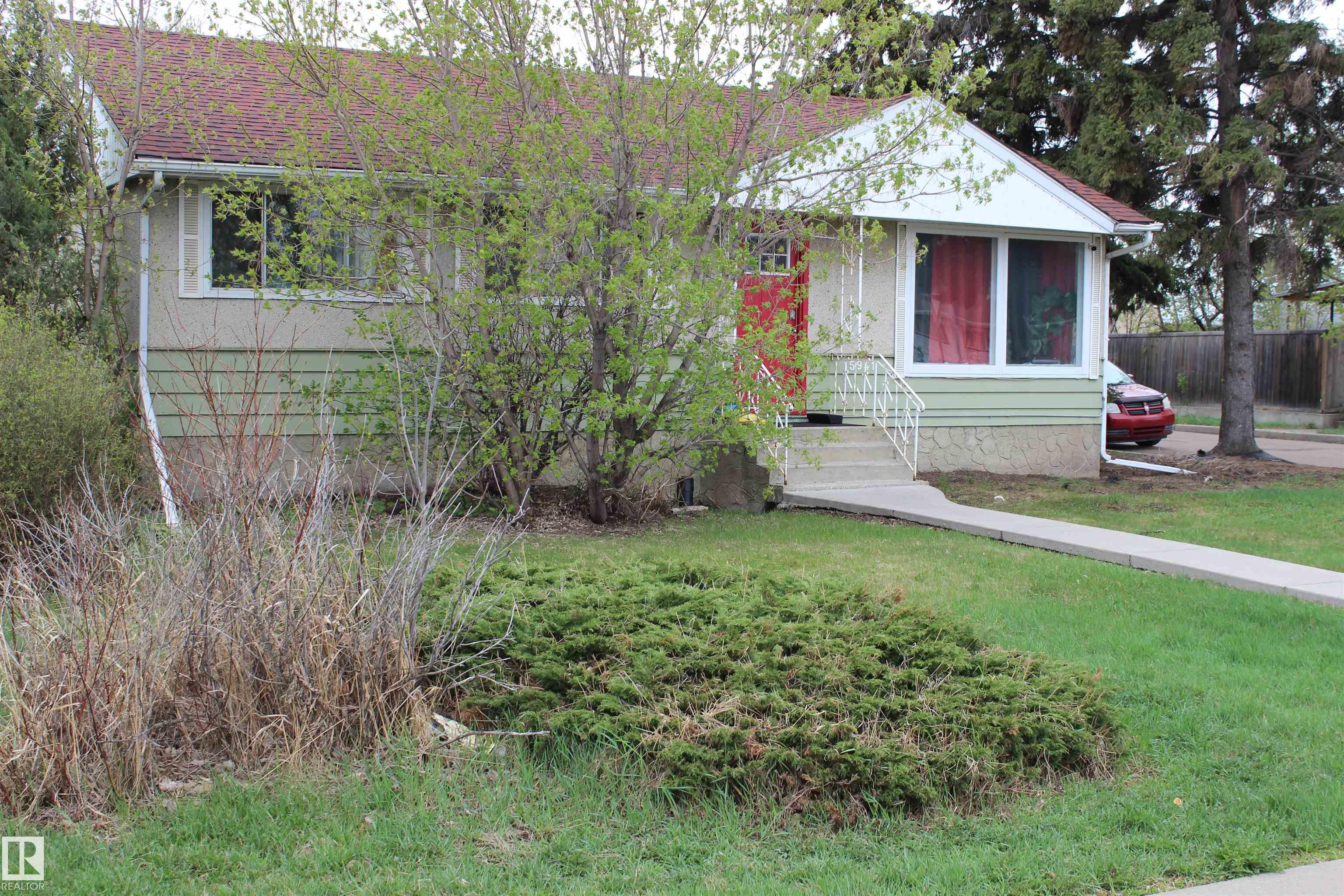 15941 106a Avenue NW, Britannia Youngstown, Edmonton