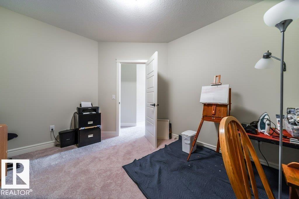 https://zimg.paragon.ice.com/ParagonImages/Property/PM/RAE/225401510/46/0/0/c75a04251919f224181c0ad09acf0ecb/1/2b4d3a4b1ea734fd4dd0d992d0b0700a/225401510-fcf64e23-f781-4caa-8e7d-88063967fb1b.JPG