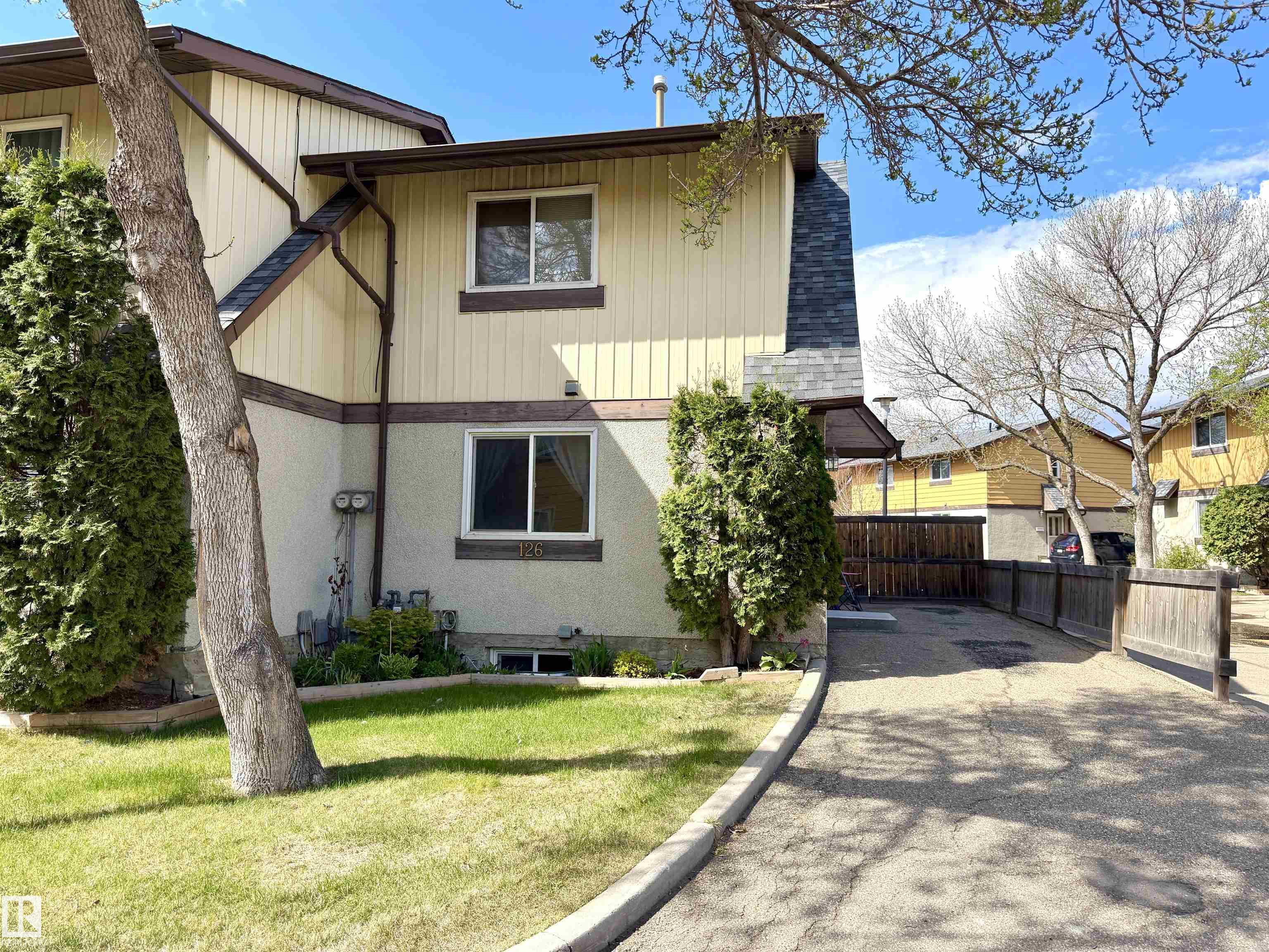 126 Woodstock NW, Callingwood North, Edmonton