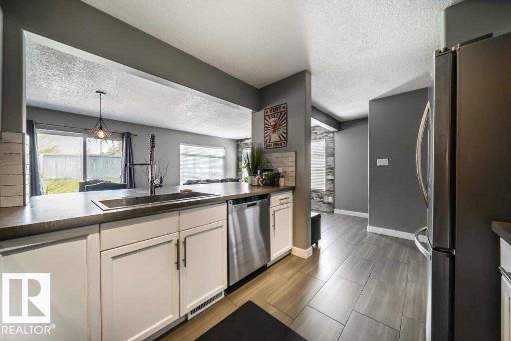 Photo 13 at 62 - 30 Levasseur Road, Heritage Lakes, St. Albert