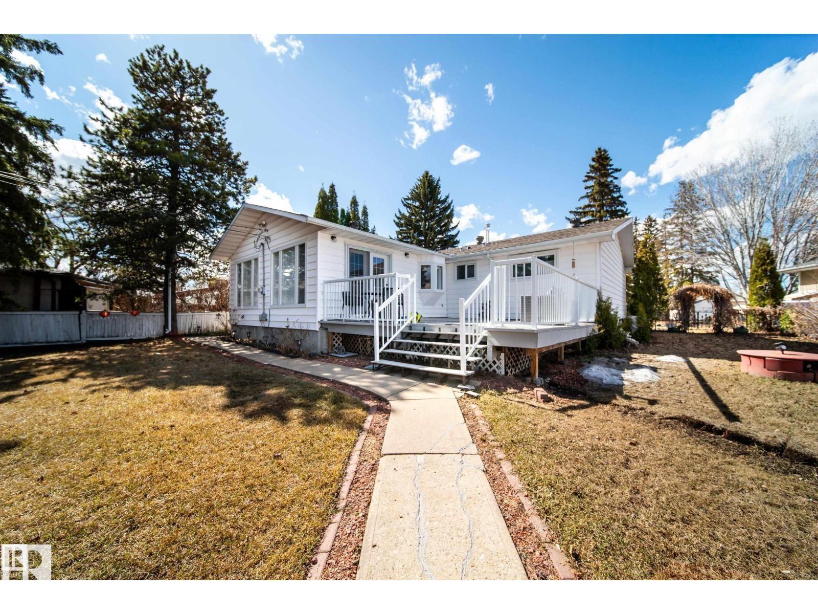 Photo 22 at 10231 46 Street NW, Gold Bar, Edmonton