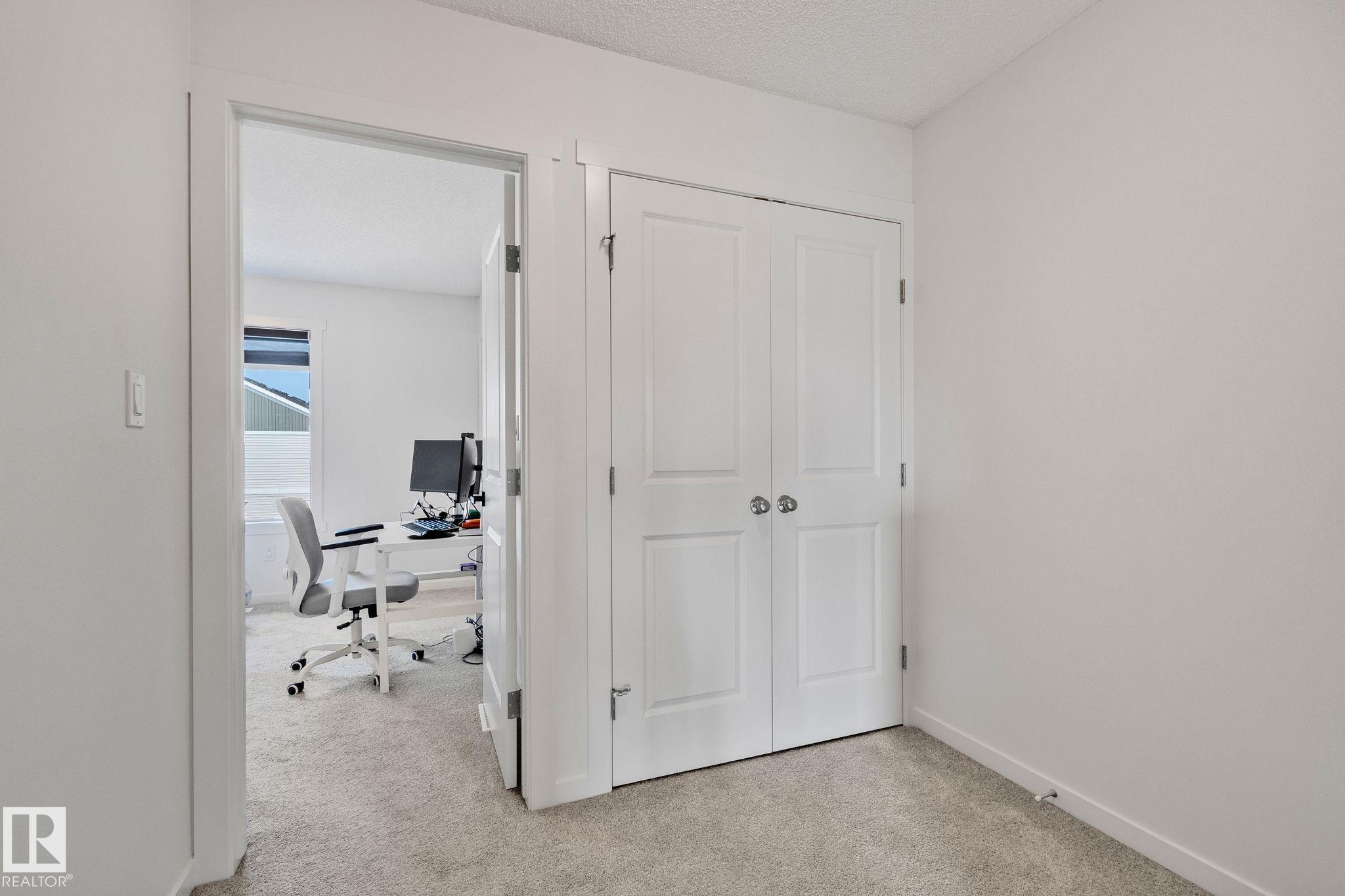 https://zimg.paragon.ice.com/ParagonImages/Property/PM/RAE/225401523/16/0/0/c543a4acec979205494304dd2d007a1e/1/43db44e6cf8e26b3e711408ff410a9c9/225401523-AEA3015E-8727-441D-8432-9526717C8660.JPG