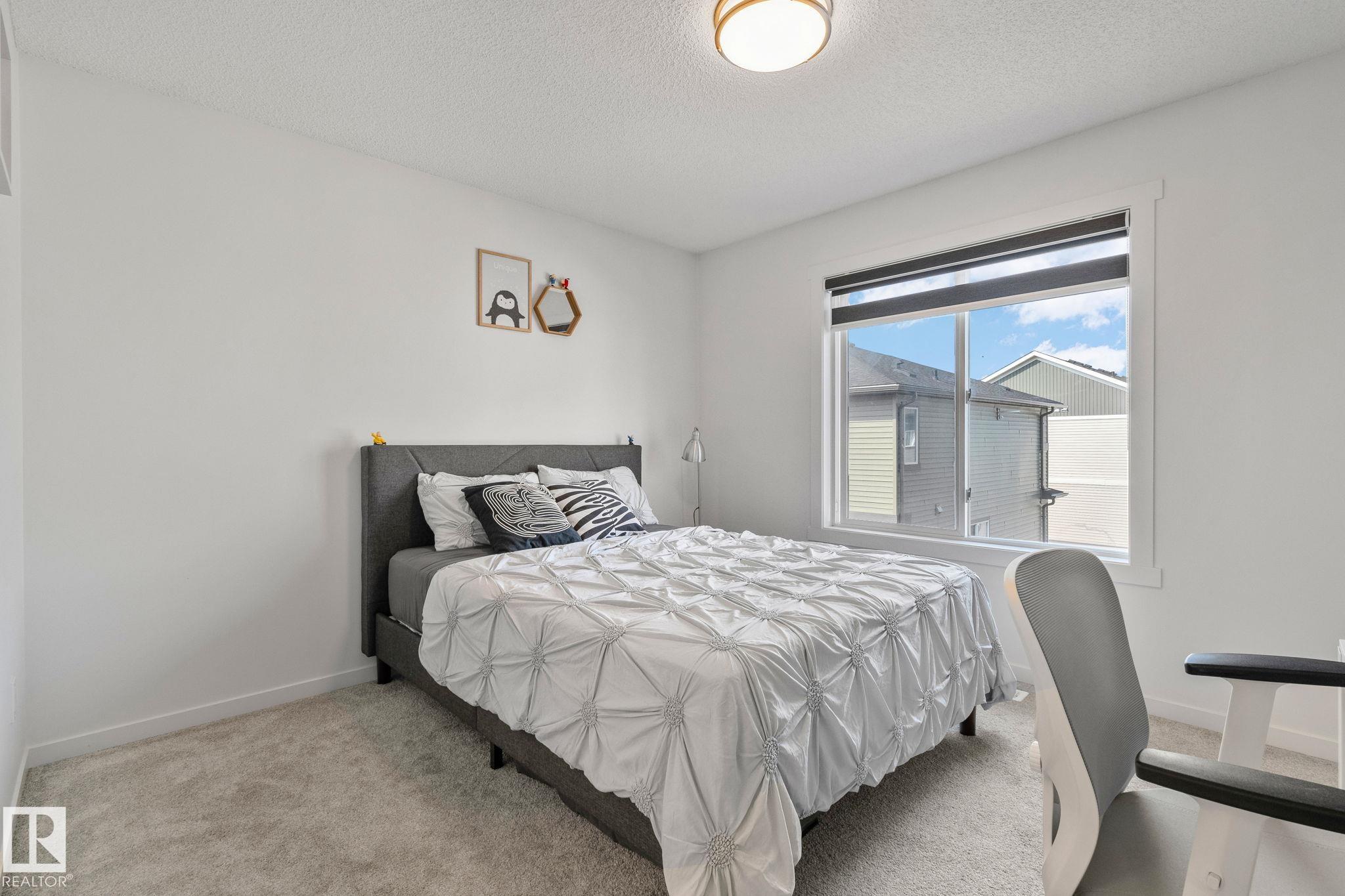 https://zimg.paragon.ice.com/ParagonImages/Property/PM/RAE/225401523/18/0/0/e22eba30ce51a87bc98f63f21ce61ae6/1/43db44e6cf8e26b3e711408ff410a9c9/225401523-F2C92259-0C96-4161-AA52-66BFE1BC4D60.JPG