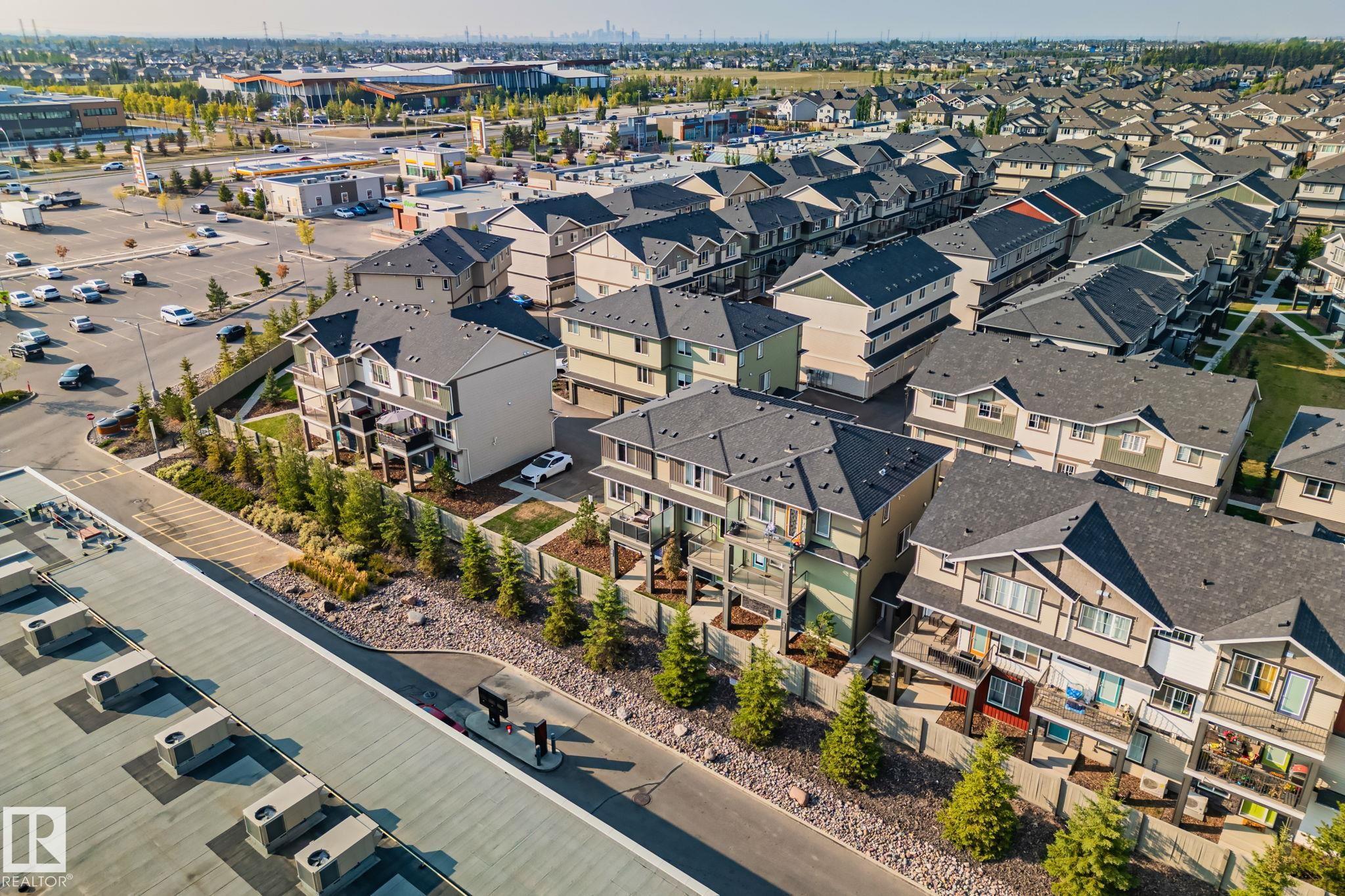 https://zimg.paragon.ice.com/ParagonImages/Property/PM/RAE/225401523/42/0/0/35230d0ce2e6b9efe3b9eb4650e60dfd/1/43db44e6cf8e26b3e711408ff410a9c9/225401523-0A05C879-6A46-4AE8-8286-45FAE82ACA68.JPG