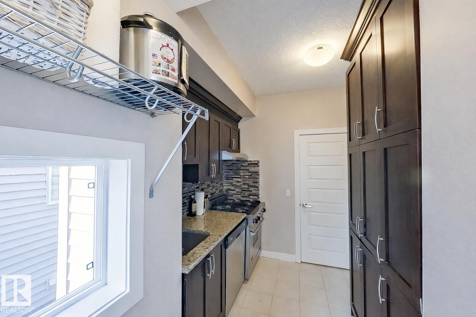 https://zimg.paragon.ice.com/ParagonImages/Property/PM/RAE/225401524/10/0/0/42fa8c8e39c901b82ec1f0d587be9087/1/be3cc39052b7204d4739192b86683da8/225401524-d2f53997-3d81-4a88-a275-e916b44c2a0d.JPG