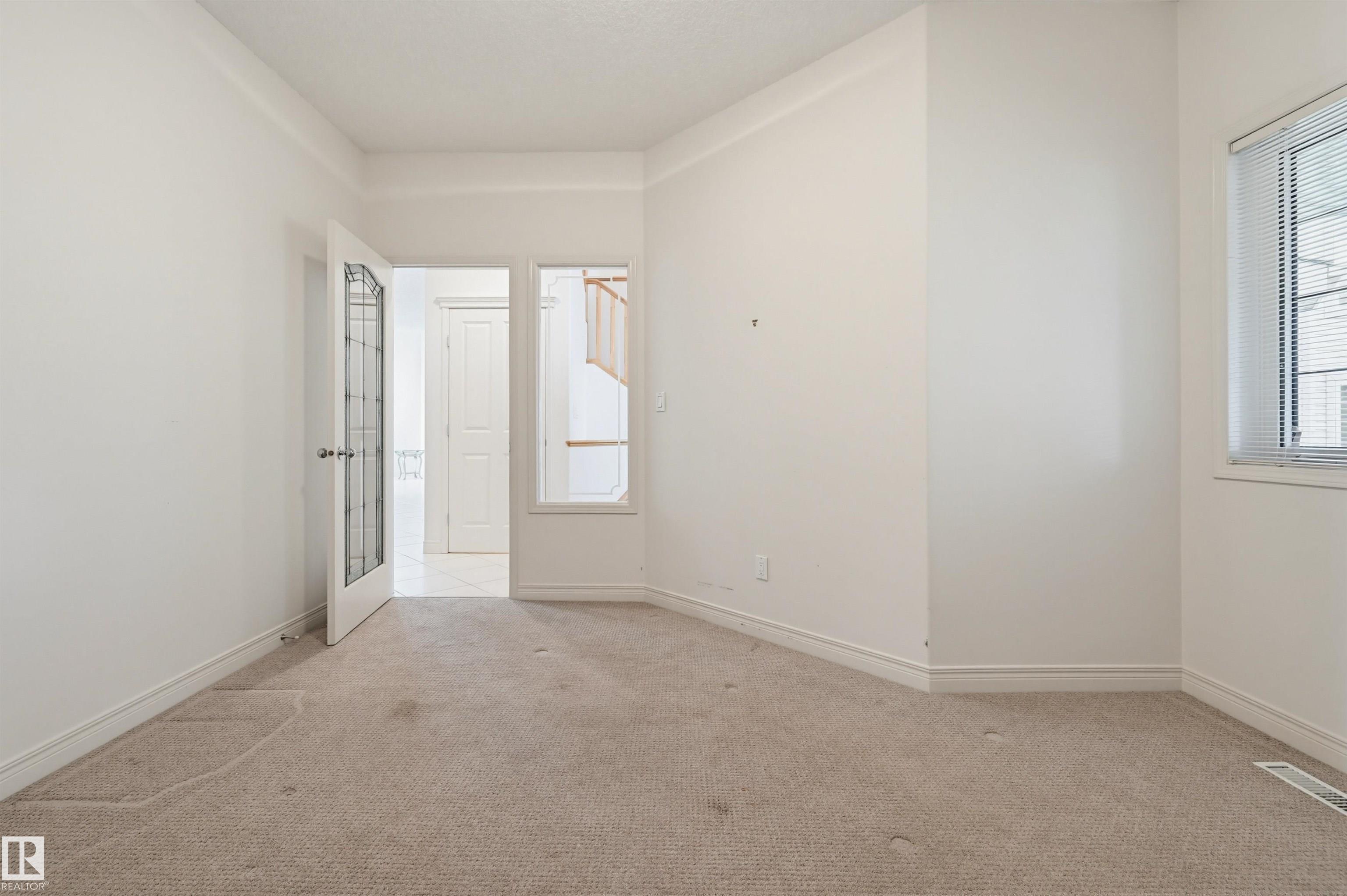 Photo 19 at 652 Henderson Street NW, Henderson Estates, Edmonton