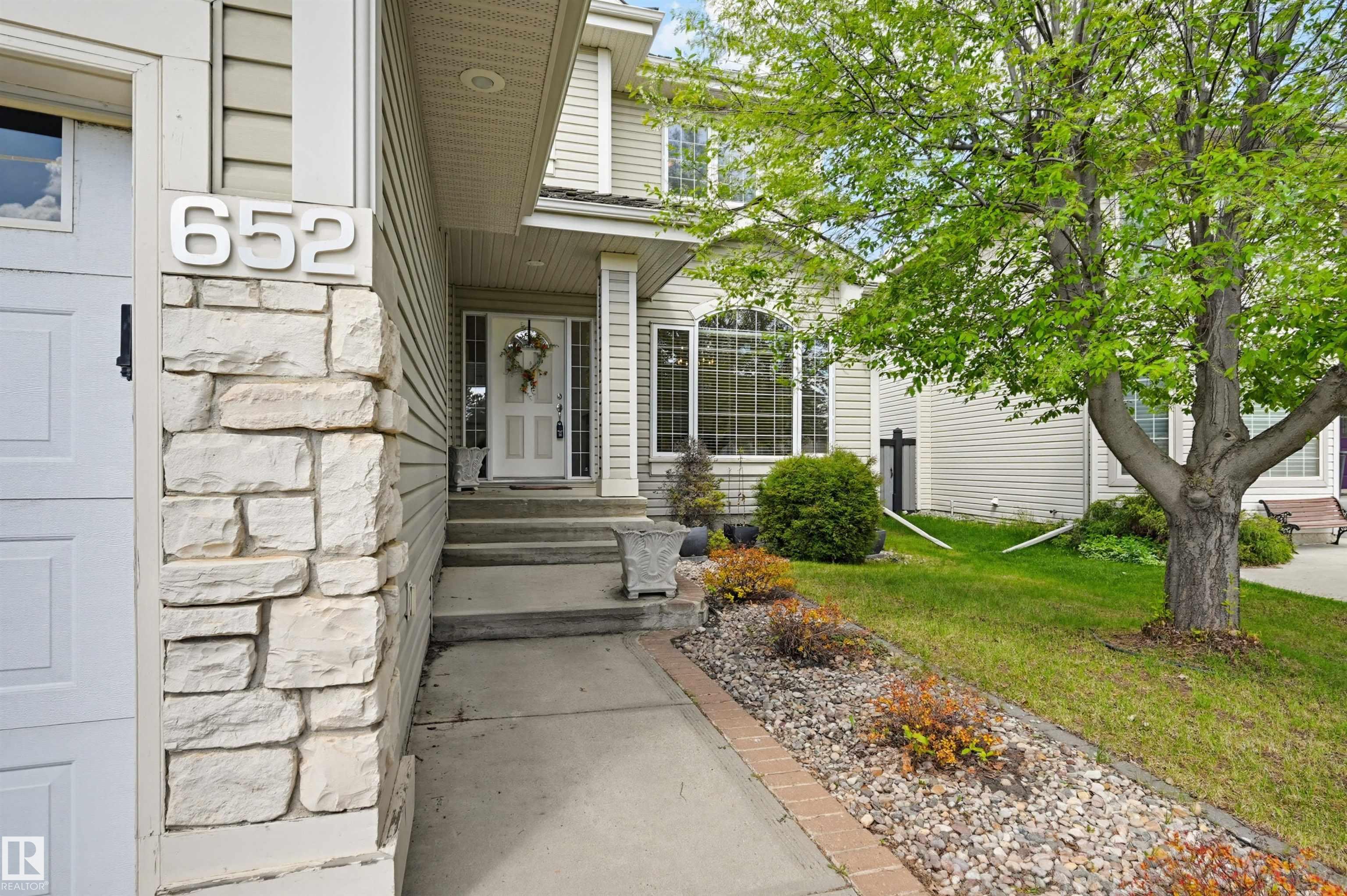 652 Henderson Street NW, Henderson Estates, Edmonton