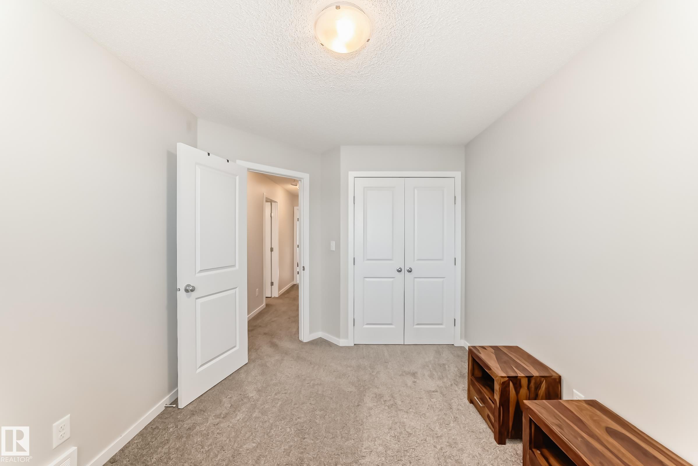 https://zimg.paragon.ice.com/ParagonImages/Property/PM/RAE/225401526/27/0/0/861cfd0779132db5bc90b7105b74591b/1/a9dd7f7b79e5c33fd61ca3e02083ec30/225401526-fc3cff48-4c81-4fb7-a4d1-1c4297435a0d.JPG