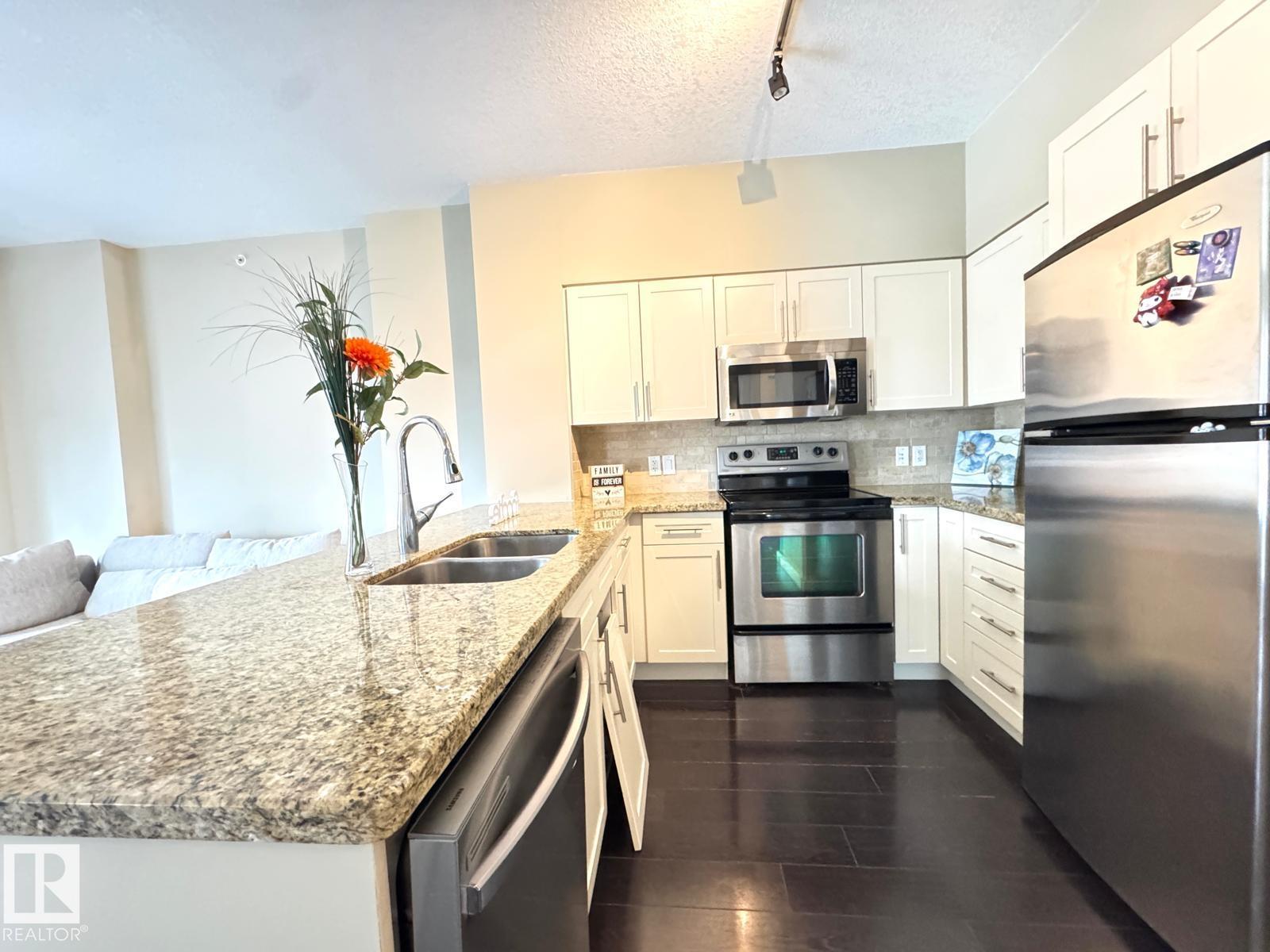 https://zimg.paragon.ice.com/ParagonImages/Property/PM/RAE/225401527/13/0/0/92b87978f2fe91fad5d42727d30ff82a/1/1cffb6002ad5d0a28f761e47c4386a54/225401527-460d05a3-7c61-4434-b37d-3ced9962512a.JPG