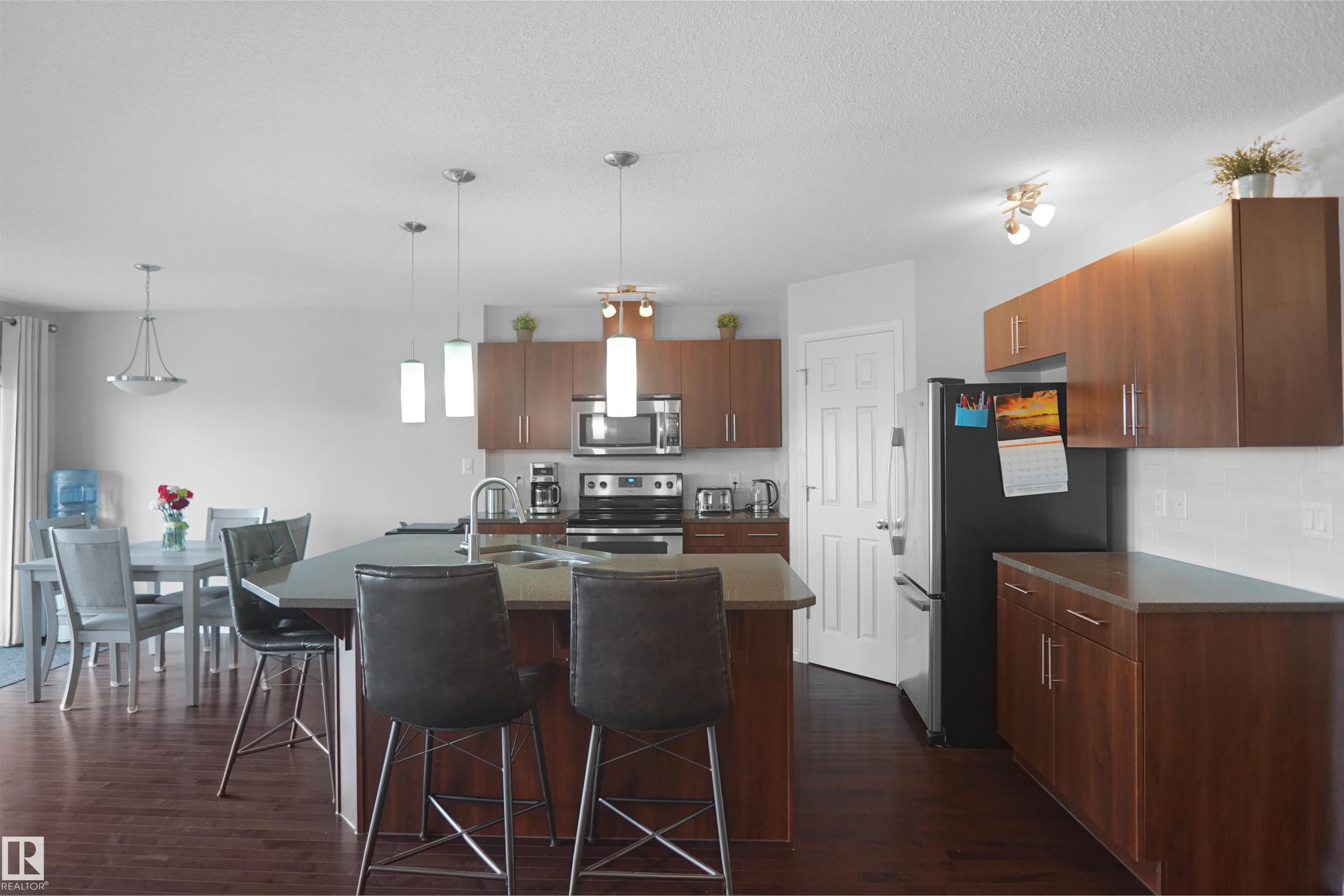 Photo 9 at 1702 Chapman Way SW, Chappelle Area, Edmonton