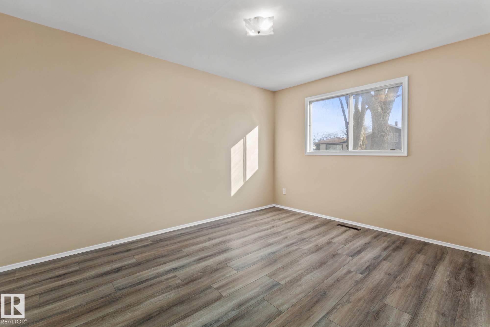 Photo 14 at 11926/11928 56 Street NW, Newton, Edmonton