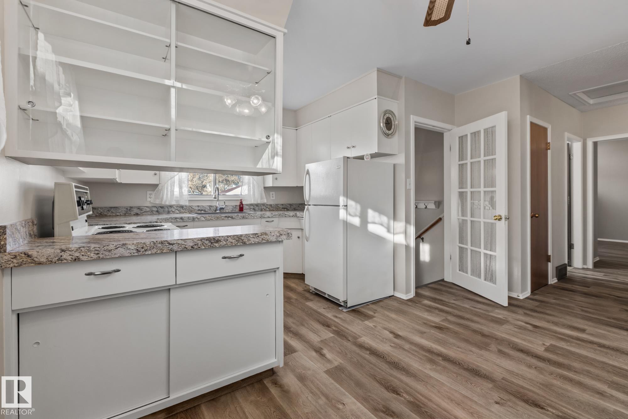 Photo 8 at 11926/11928 56 Street NW, Newton, Edmonton