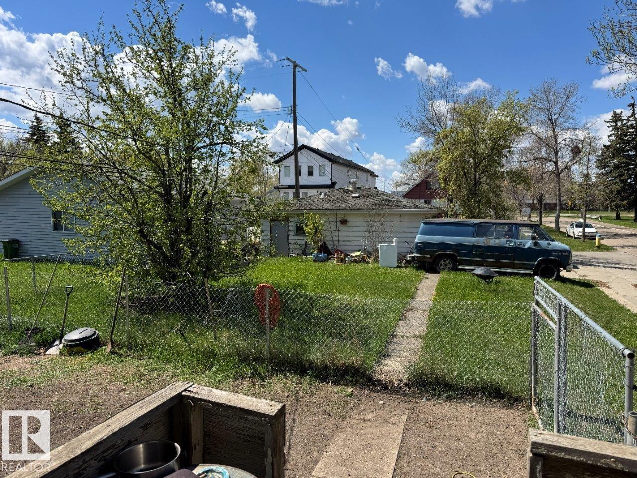 Photo 11 at 12330 106 Street NW, Westwood, Edmonton