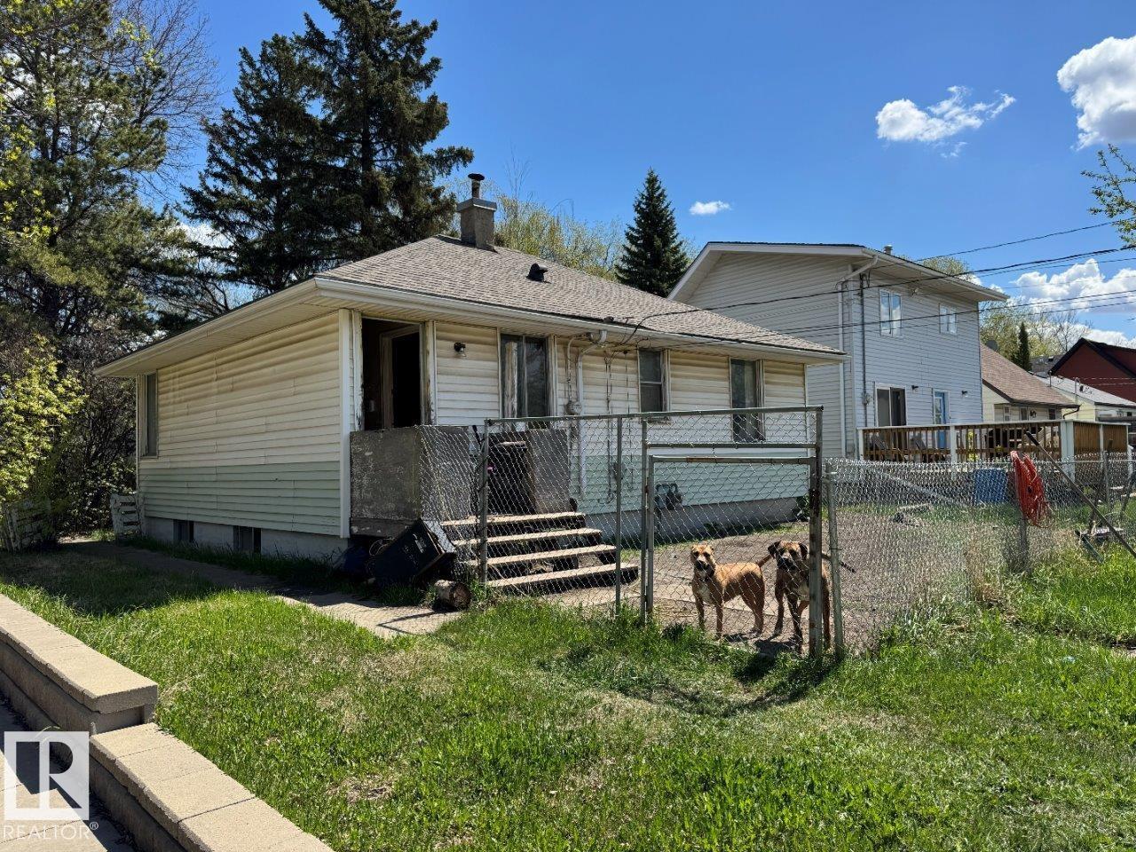 Photo 8 at 12330 106 Street NW, Westwood, Edmonton