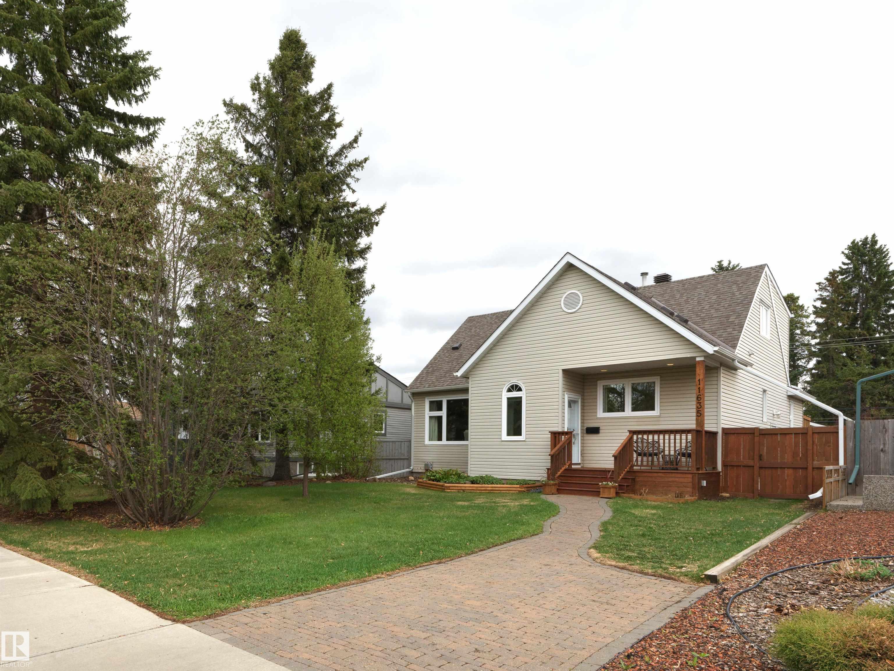 11635 72 Avenue NW, Belgravia, Edmonton