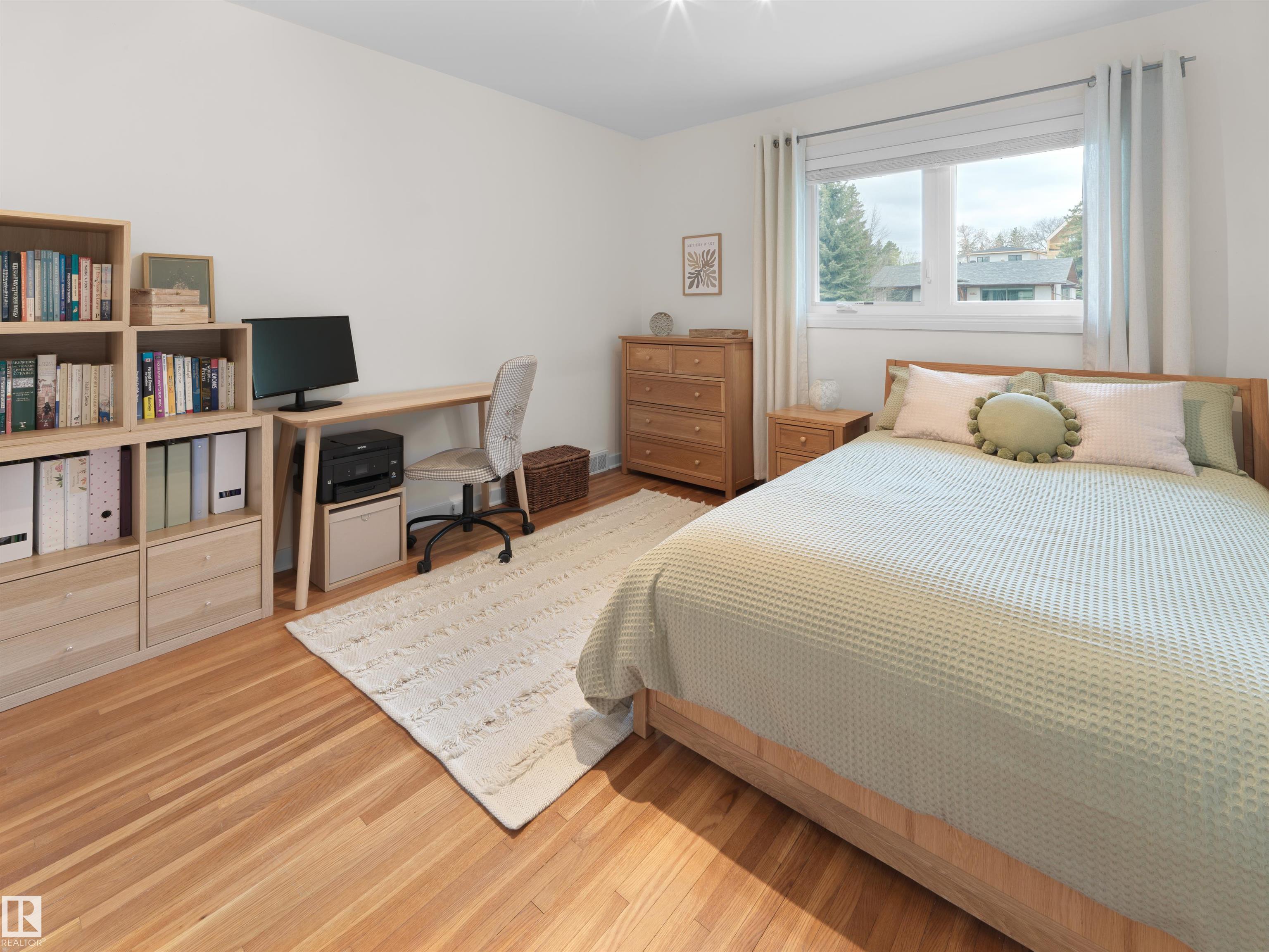 Photo 17 at 11635 72 Avenue NW, Belgravia, Edmonton