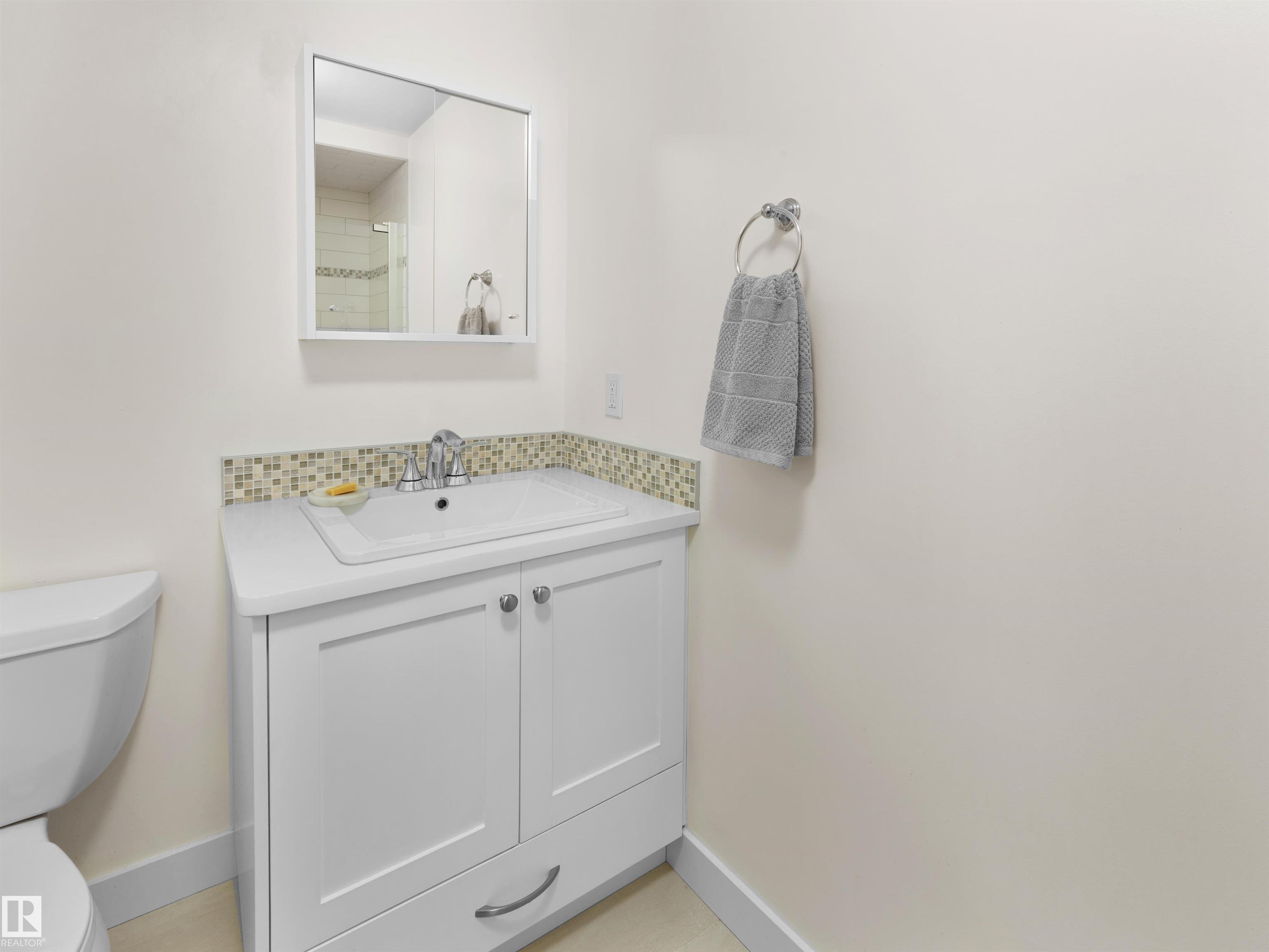 Photo 24 at 11635 72 Avenue NW, Belgravia, Edmonton