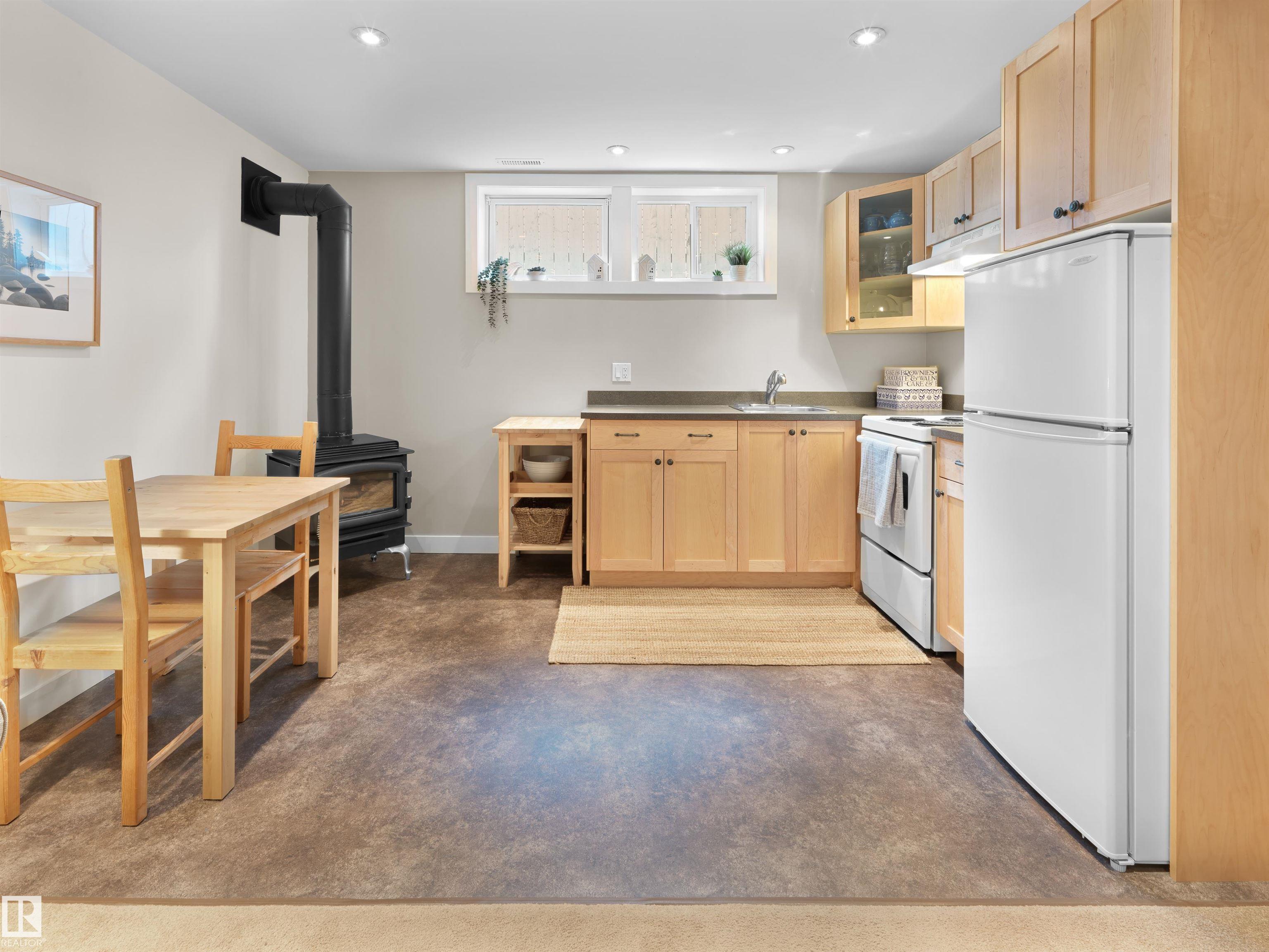 Photo 28 at 11635 72 Avenue NW, Belgravia, Edmonton