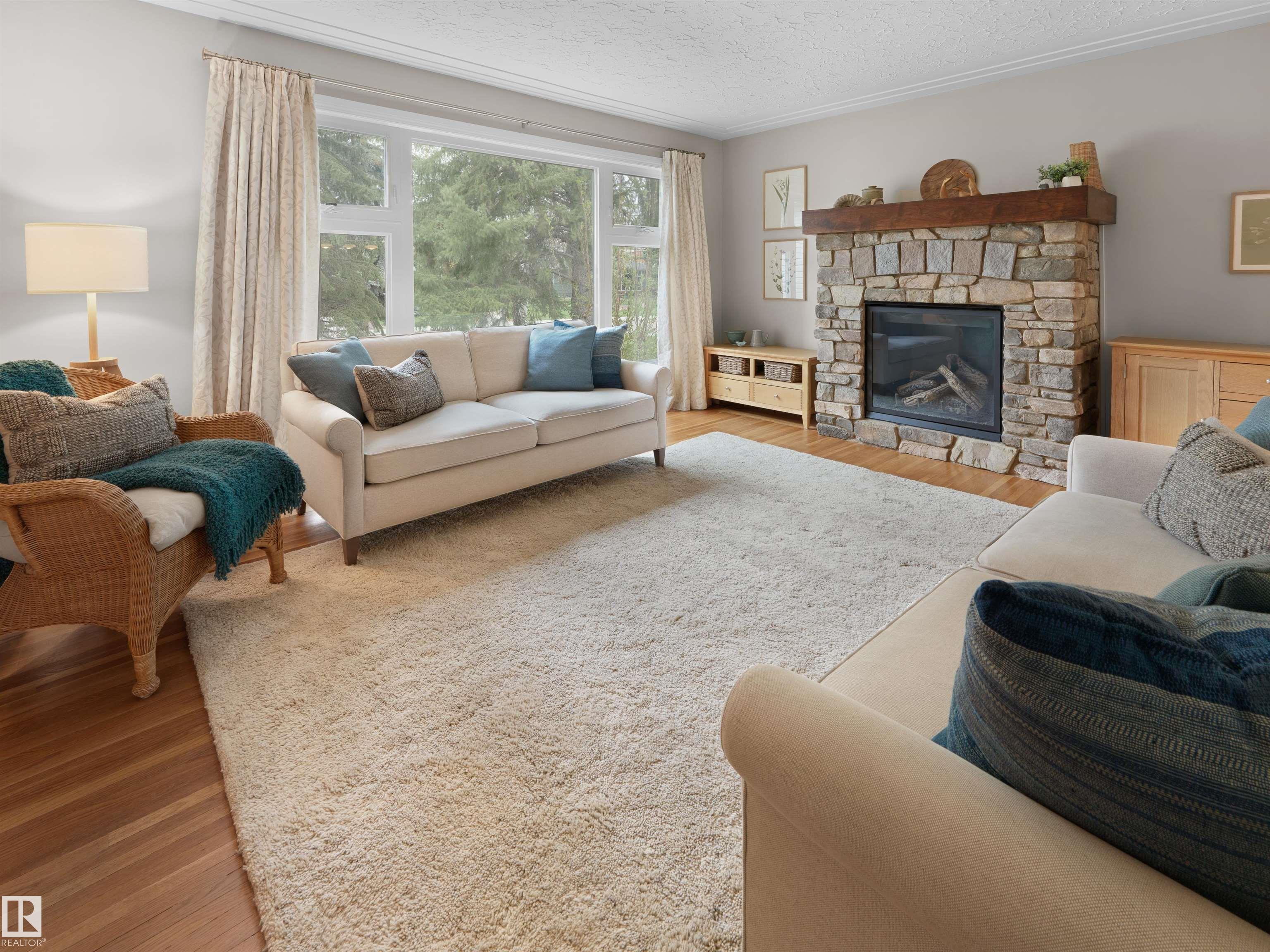11635 72 Avenue NW, Belgravia, Edmonton