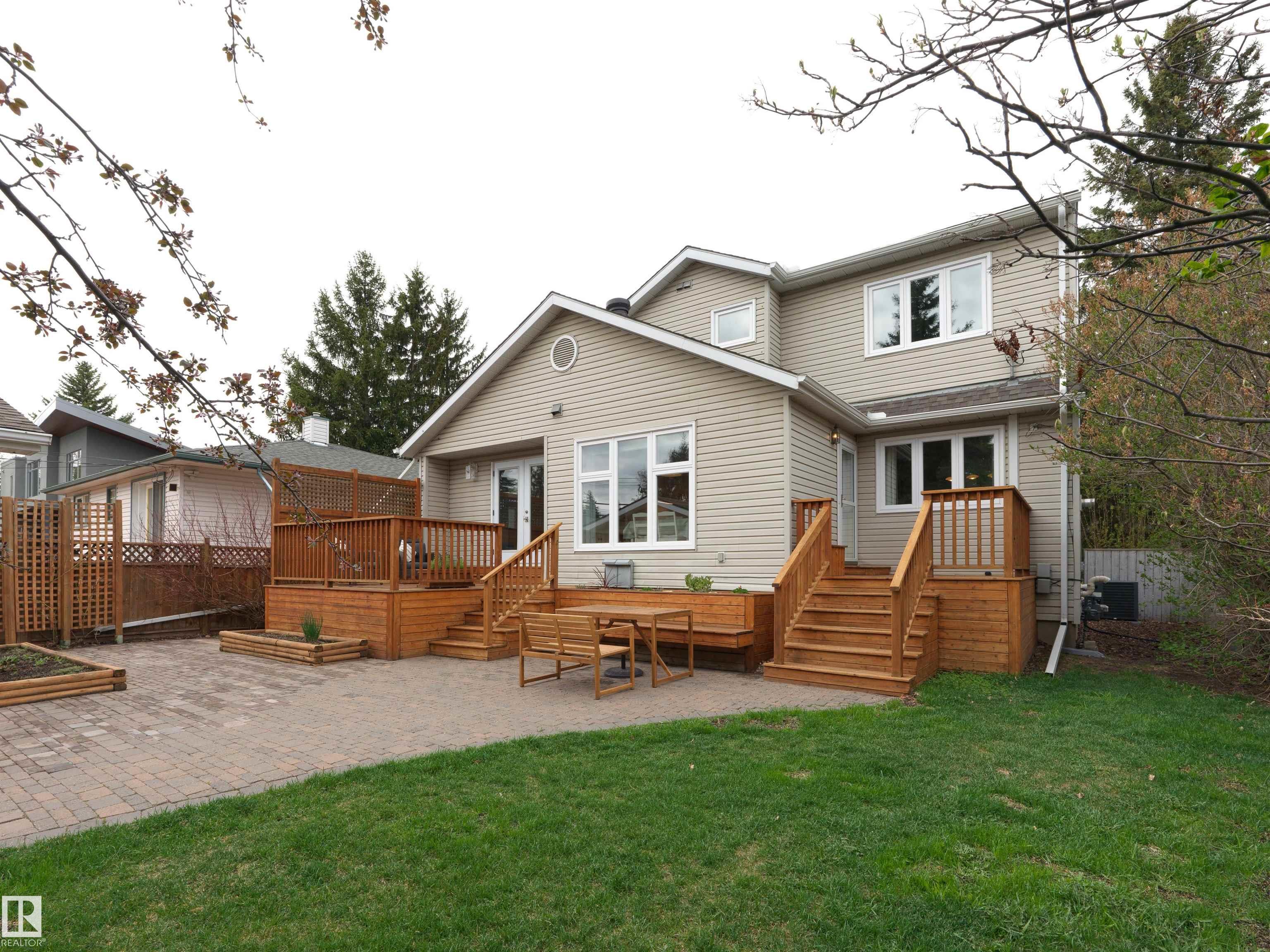Photo 34 at 11635 72 Avenue NW, Belgravia, Edmonton