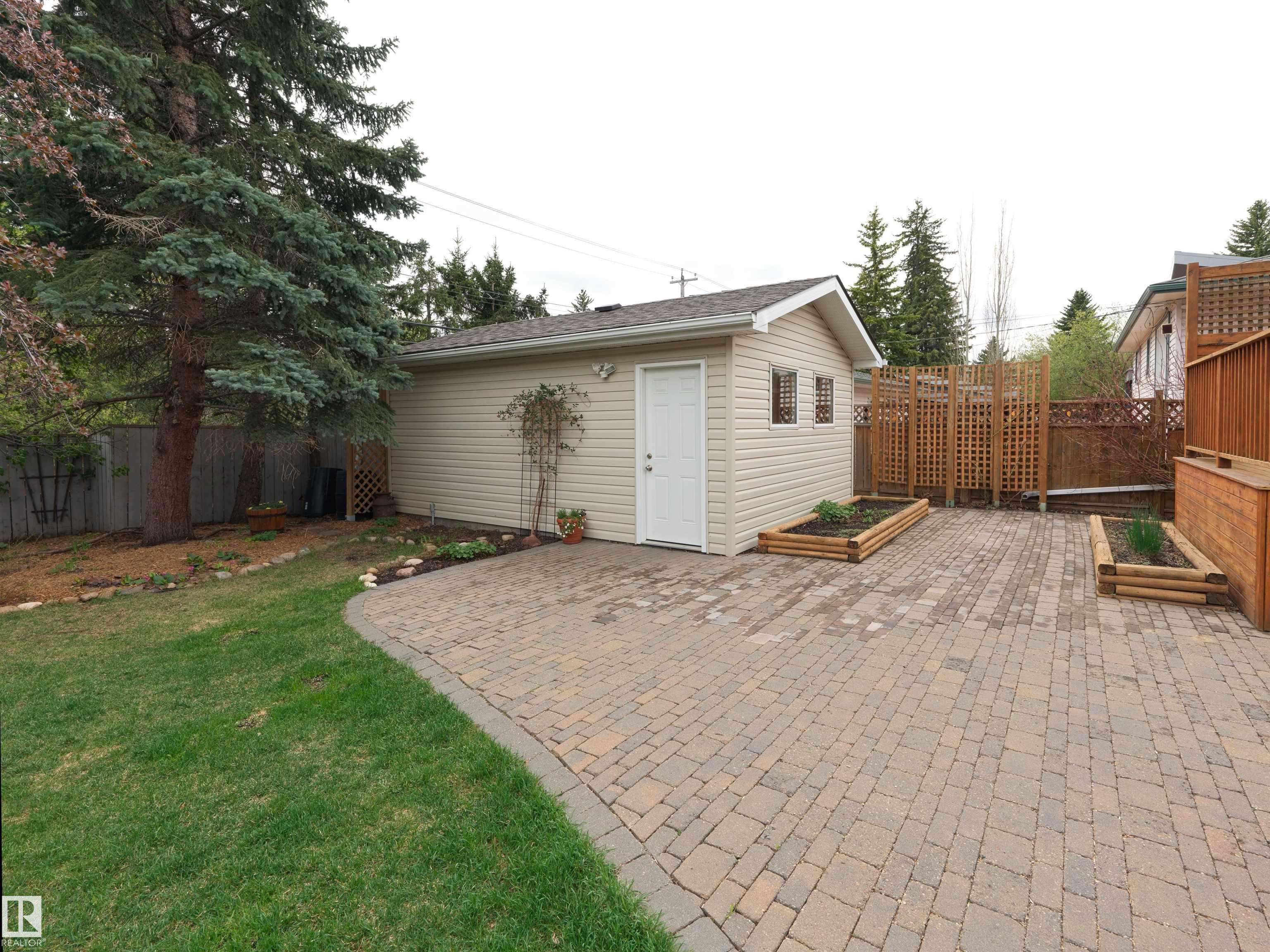 Photo 36 at 11635 72 Avenue NW, Belgravia, Edmonton