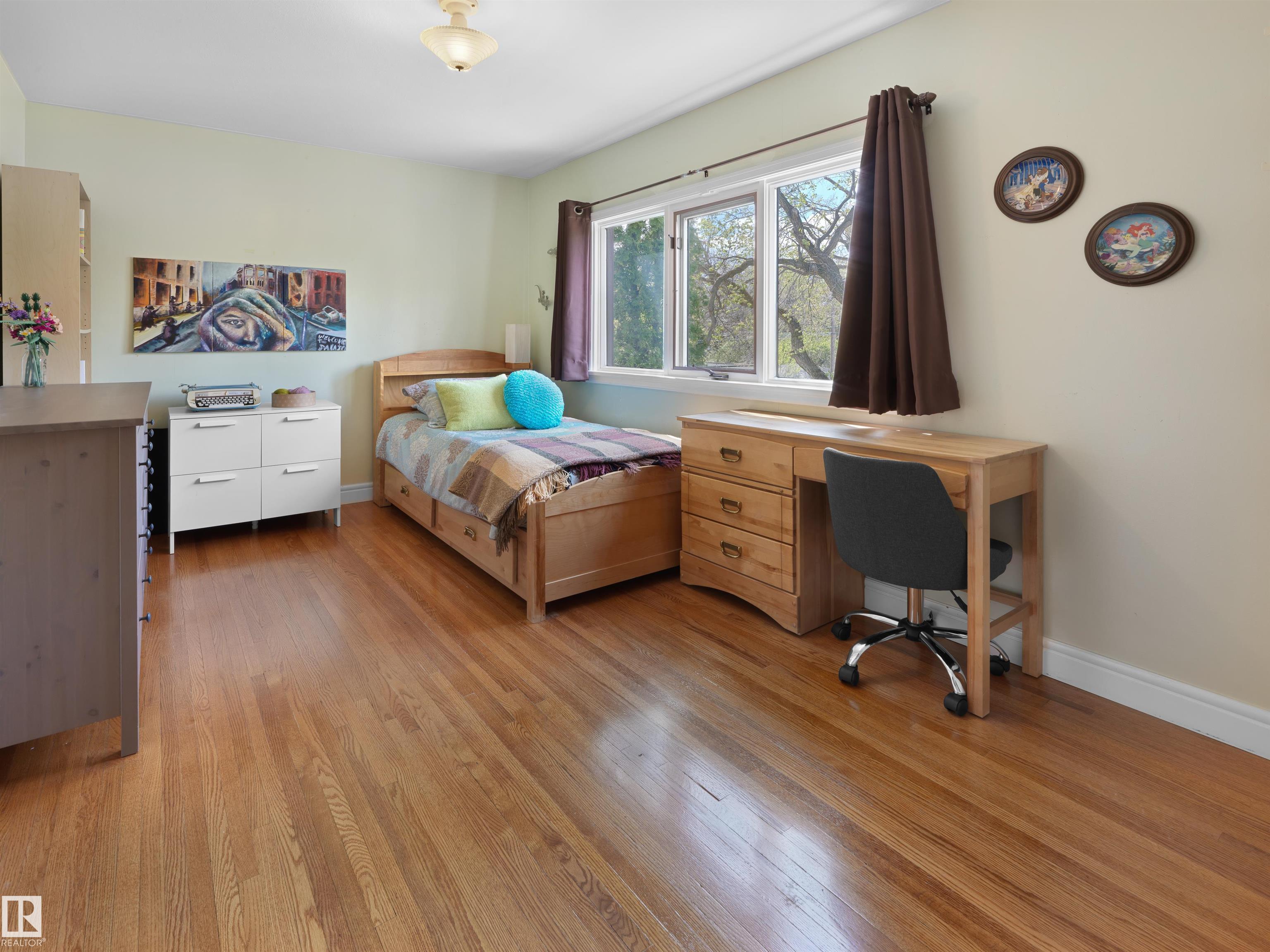 Photo 20 at 9202 117 Street NW, Windsor Park, Edmonton