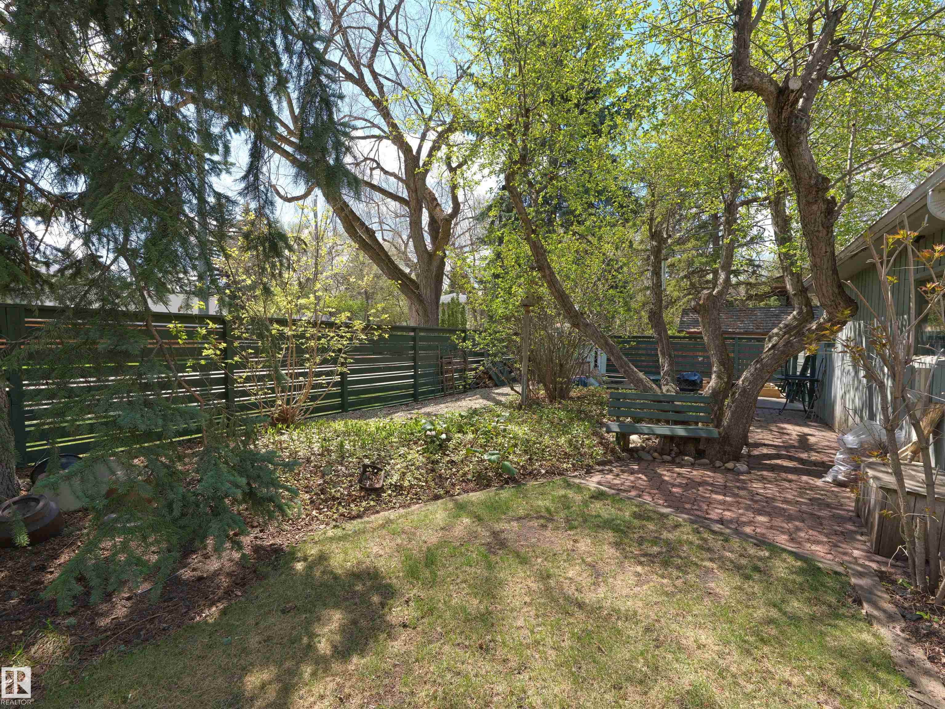 Photo 28 at 9202 117 Street NW, Windsor Park, Edmonton