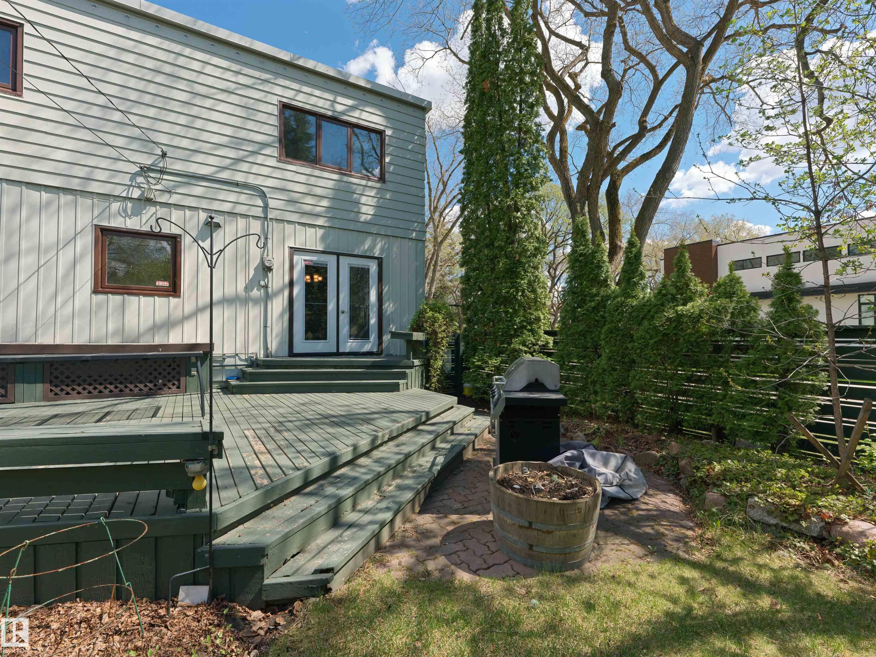 Photo 32 at 9202 117 Street NW, Windsor Park, Edmonton