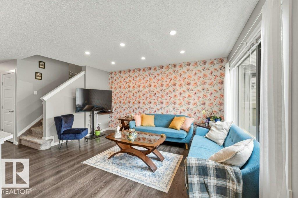 https://zimg.paragon.ice.com/ParagonImages/Property/PM/RAE/225401538/12/0/0/b0bf1a3537a36d42c321ff4b1d893586/1/478d310531654b1395af14ce24cc2d69/225401538-68f37821-874c-40ff-b6c5-0e13a8645815.JPG