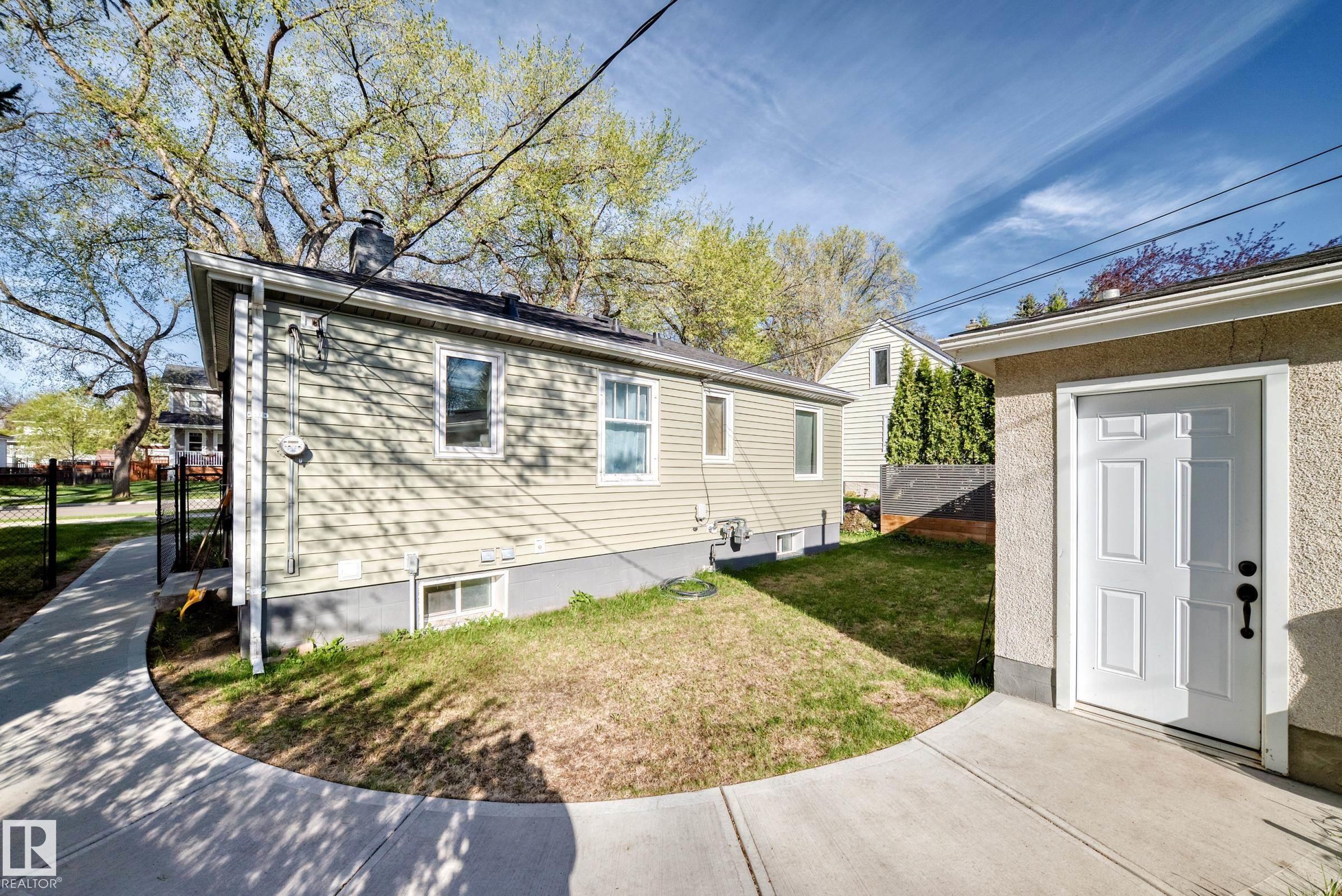 Photo 43 at 11303 60 Street NW, Highlands, Edmonton