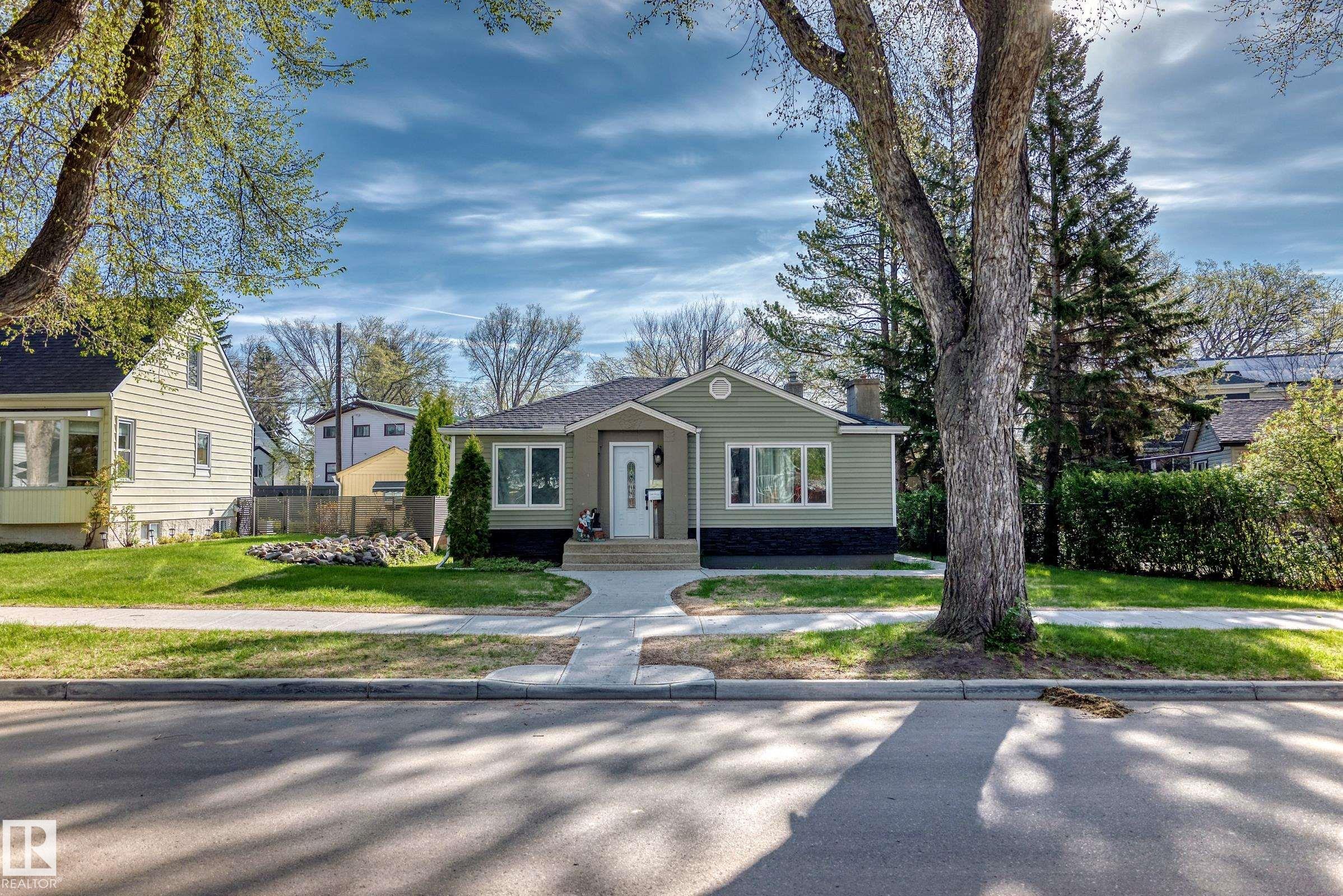 Photo 51 at 11303 60 Street NW, Highlands, Edmonton