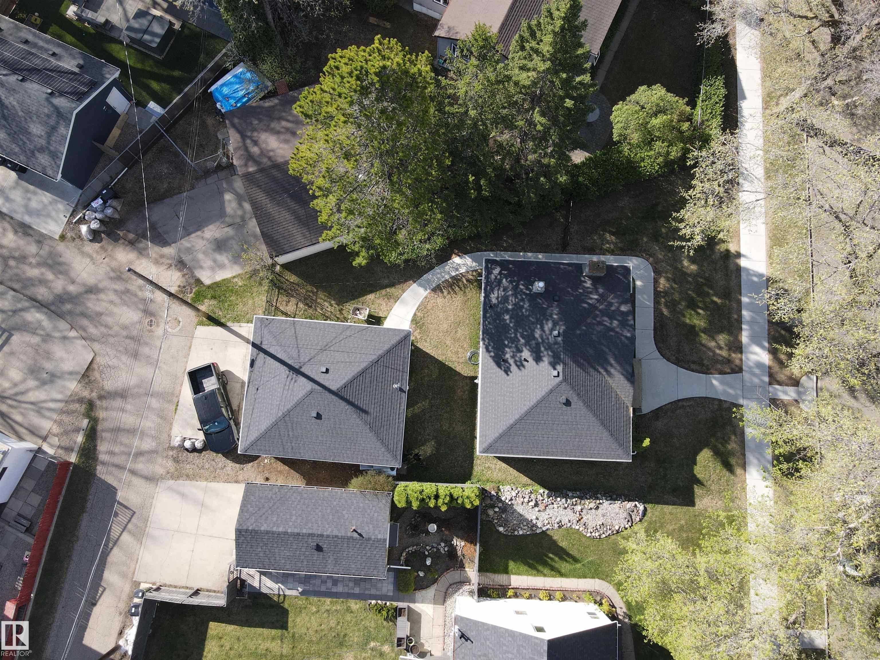 https://zimg.paragon.ice.com/ParagonImages/Property/PM/RAE/225401541/54/0/0/9c8934e56238a090214e983631be10ef/1/89a2dbb14fbf2bb5915e7777f5e84b09/225401541-3b6a3625-5dc8-4e0e-89ff-6337183e7405.JPG