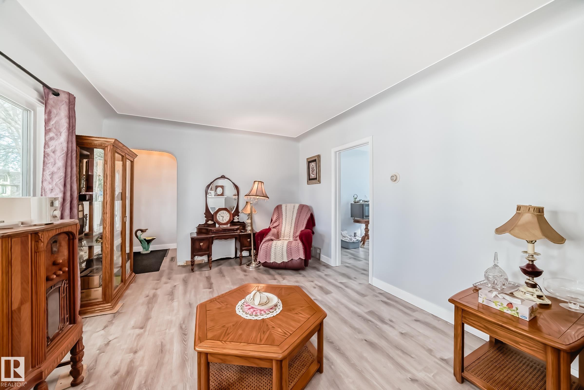 Photo 7 at 11303 60 Street NW, Highlands, Edmonton