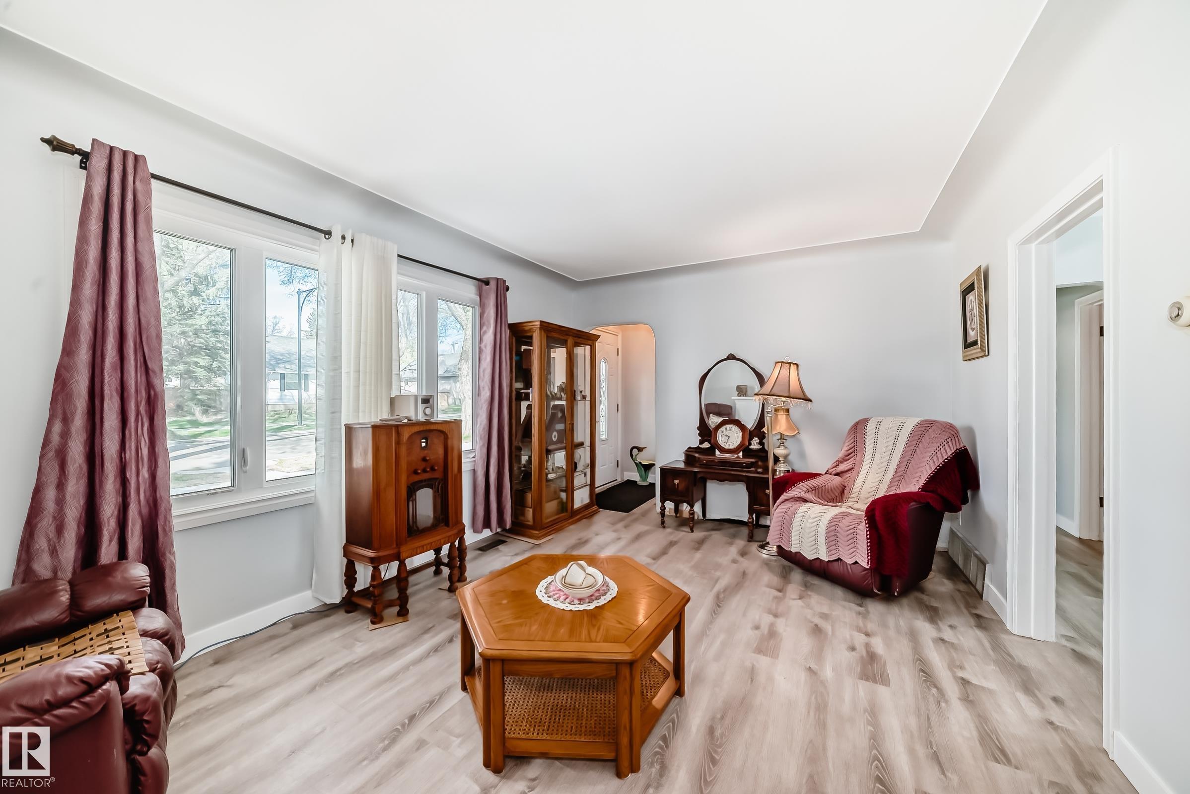 Photo 8 at 11303 60 Street NW, Highlands, Edmonton