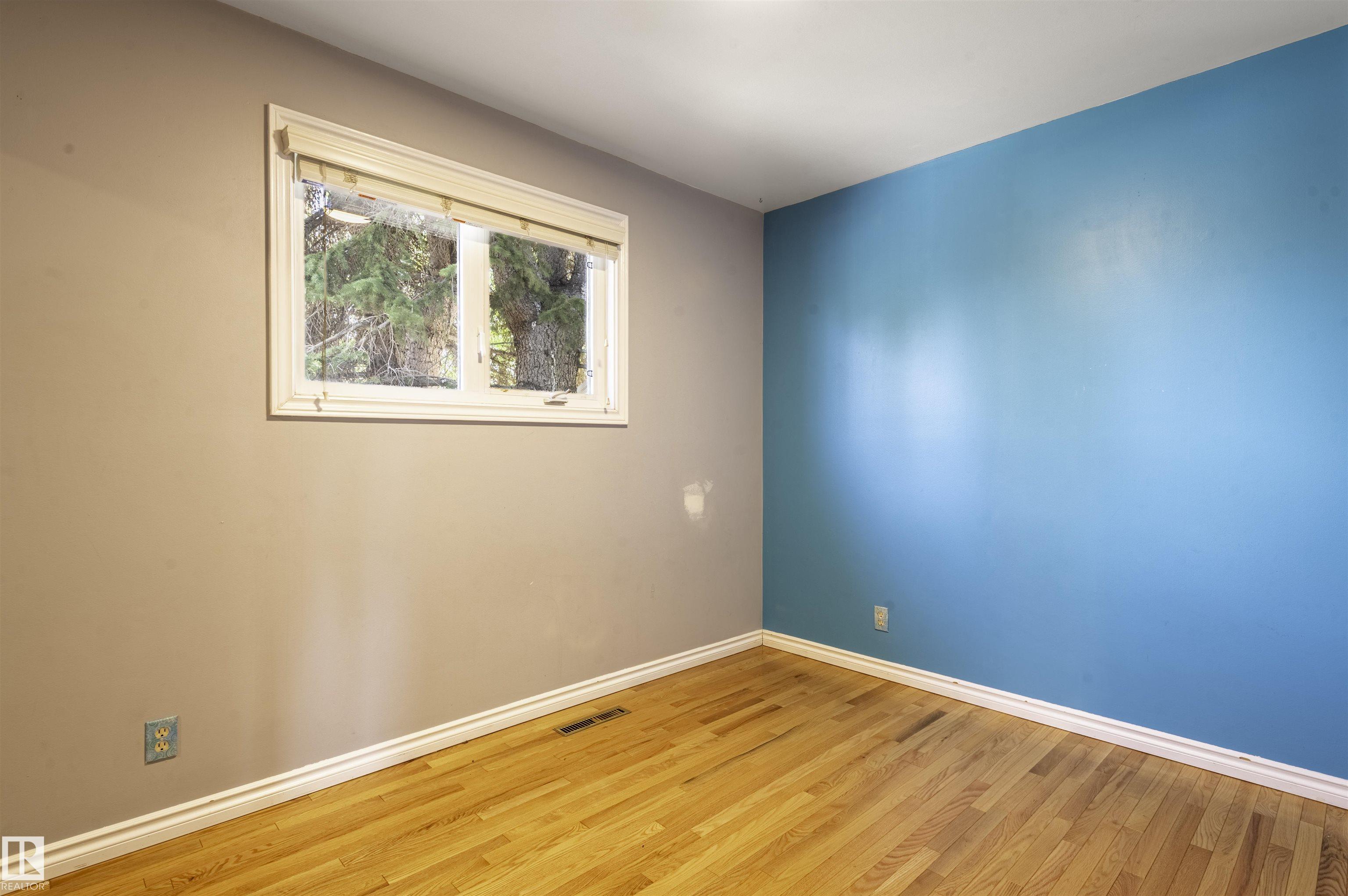 Photo 26 at 9331 52 Street NW, Ottewell, Edmonton